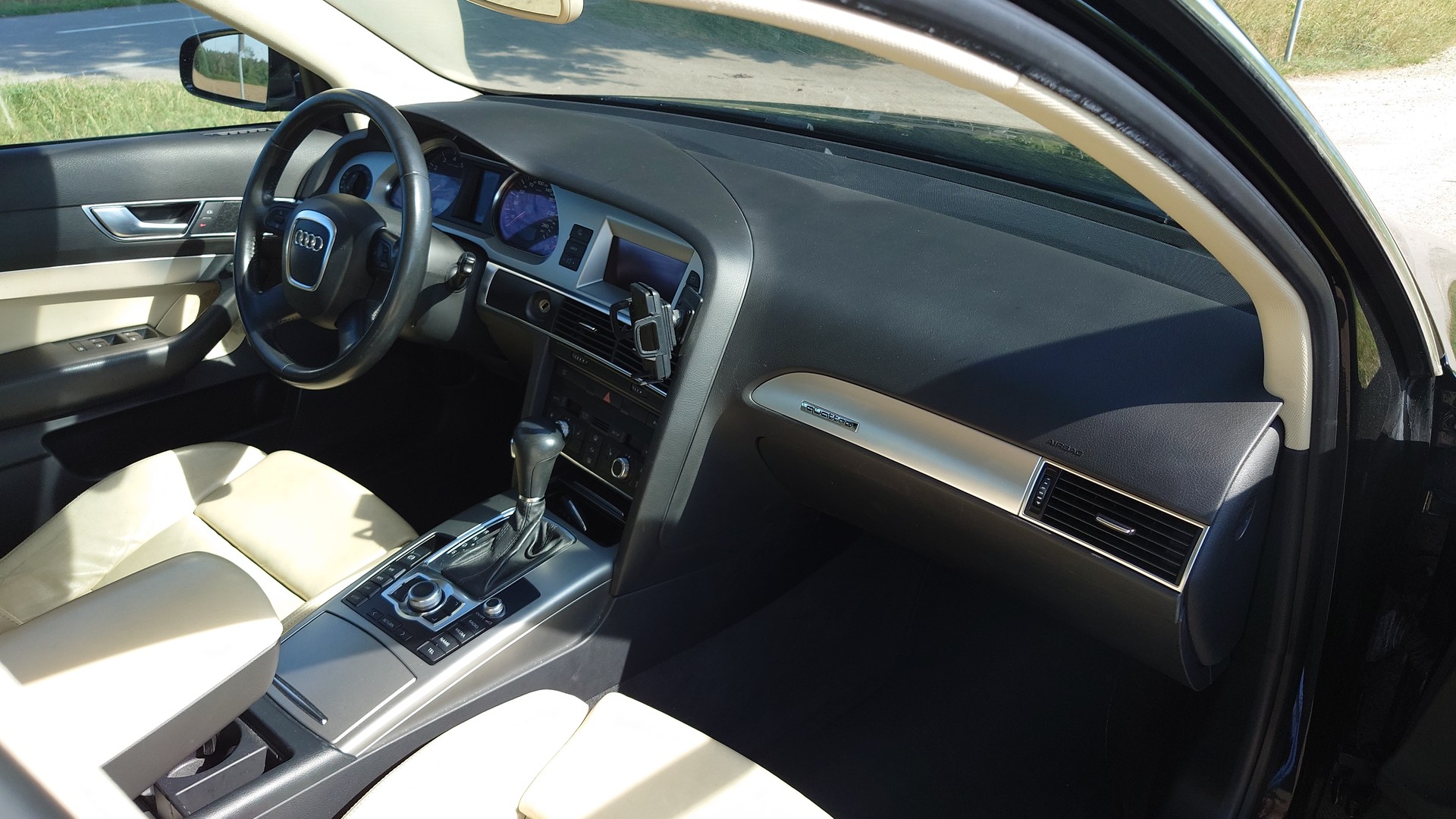 AUDI A6 Avant 2.8 V6 FSI quattro tiptronic-image-10