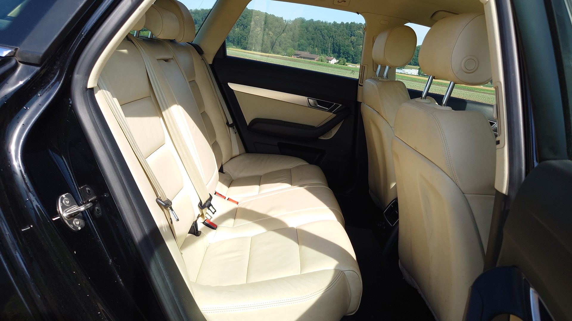 AUDI A6 Avant 2.8 V6 FSI quattro tiptronic-image-13