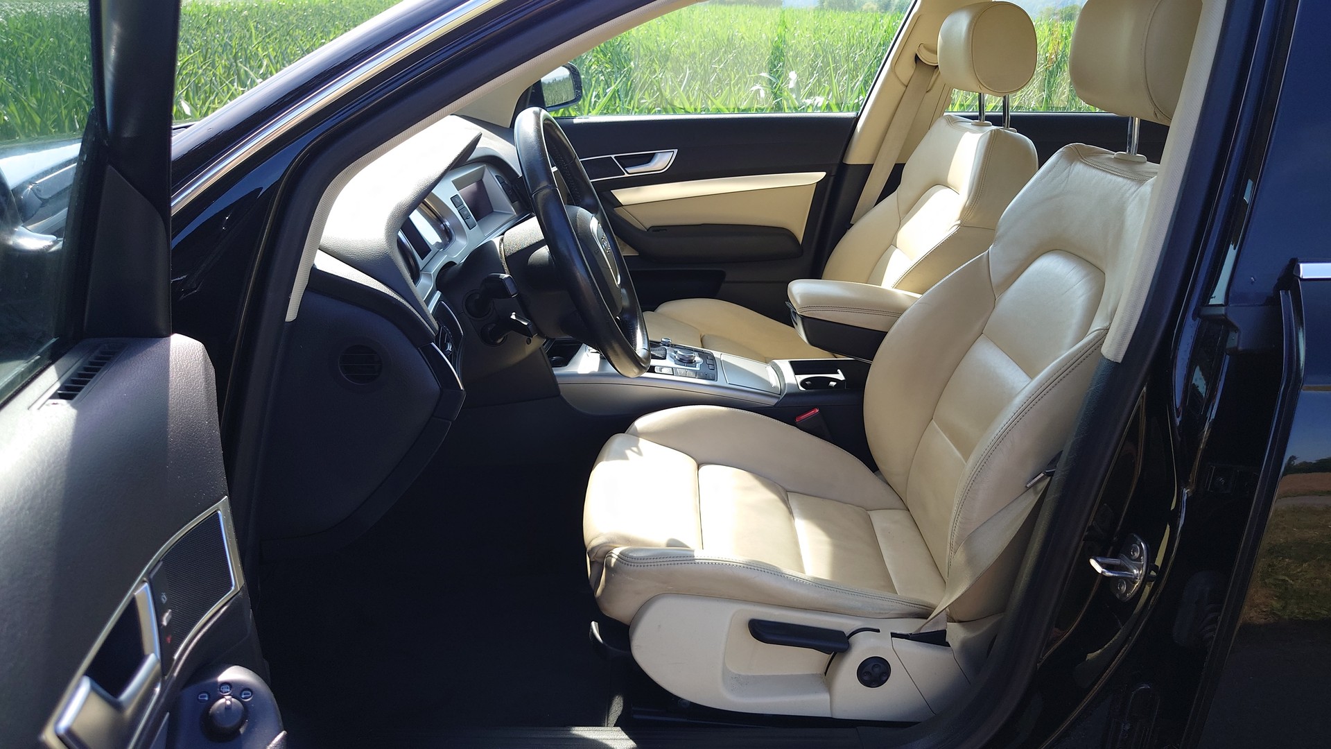 AUDI A6 Avant 2.8 V6 FSI quattro tiptronic-image-12