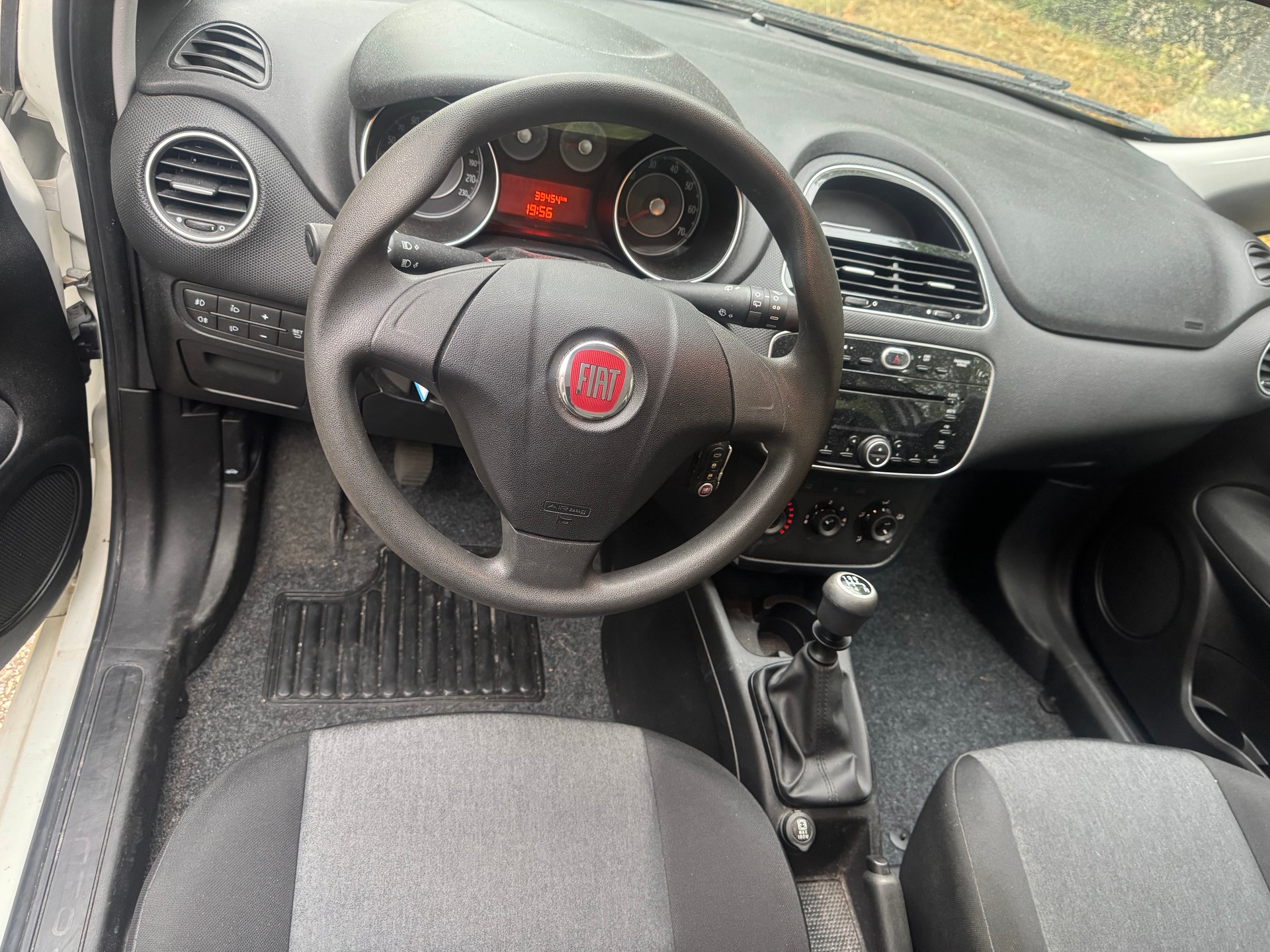 FIAT Punto 1.2 Young-image-5