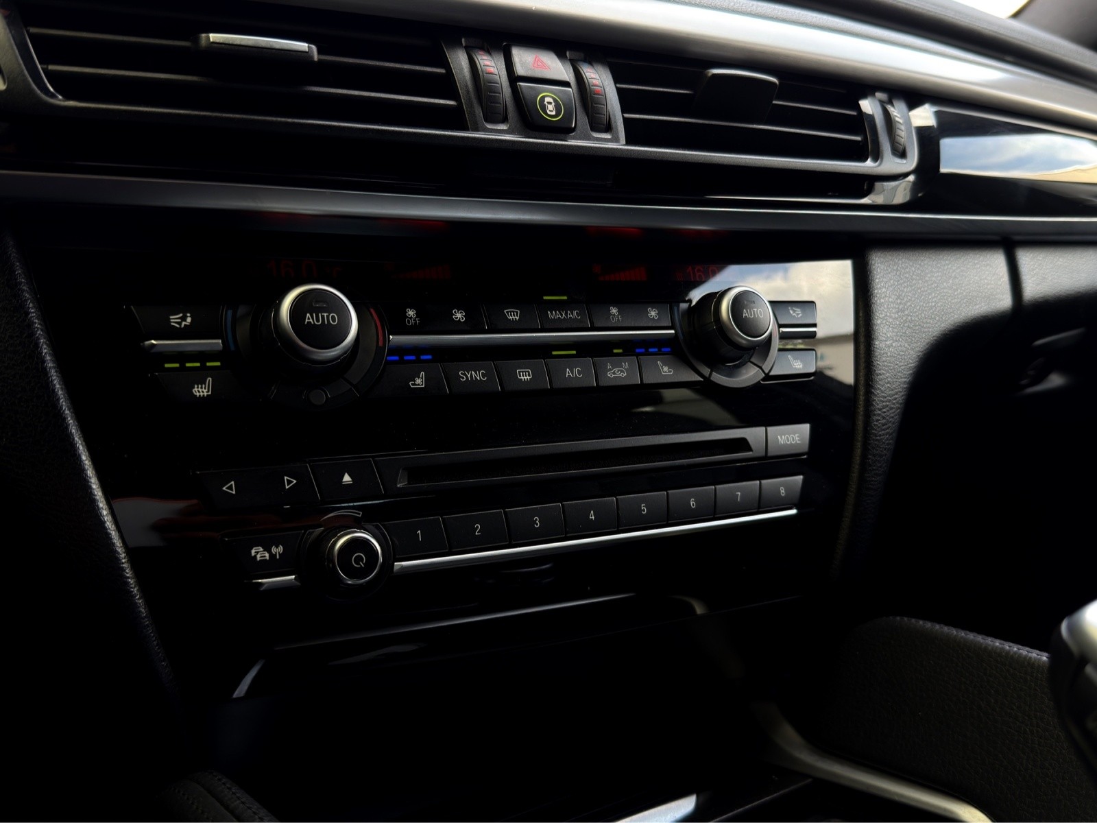 BMW X6 xDrive 40d Steptronic-image-18
