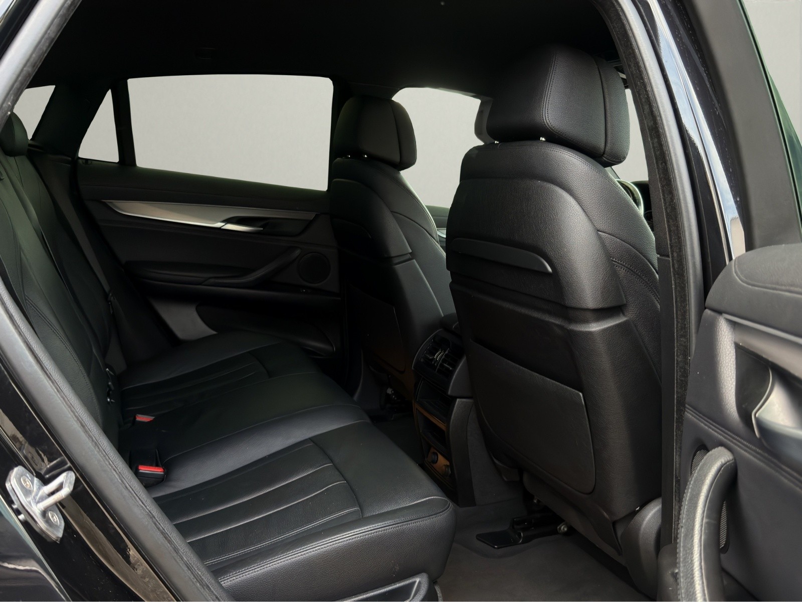 BMW X6 xDrive 40d Steptronic-image-12
