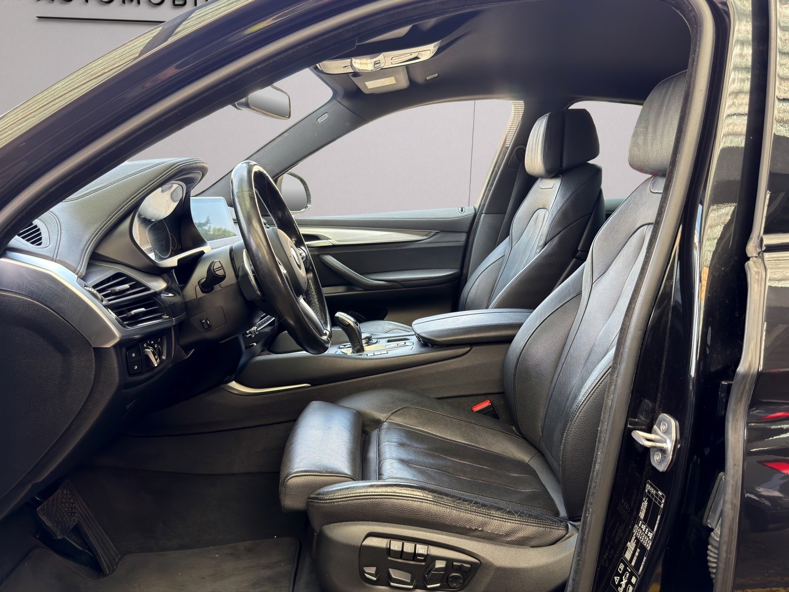 BMW X6 xDrive 40d Steptronic-image-9