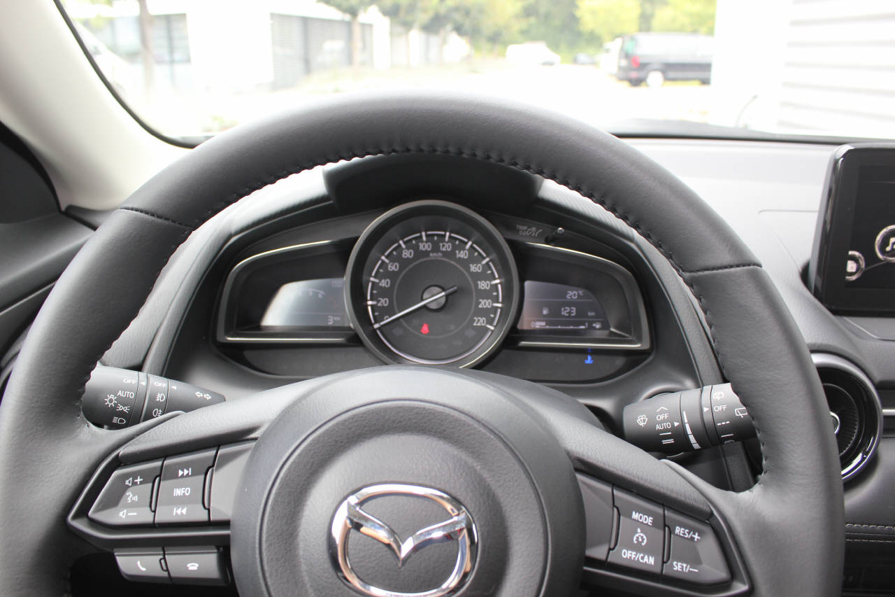 MAZDA CX-3 1.5 D Revolution AWD-image-6