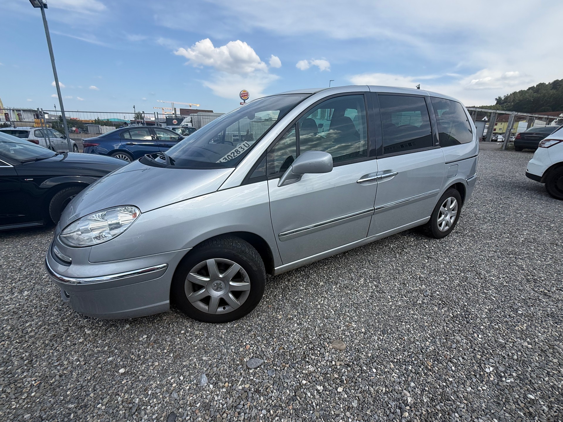 PEUGEOT 807 2.2 16V HDi Swiss Edition Tiptronic-image-0
