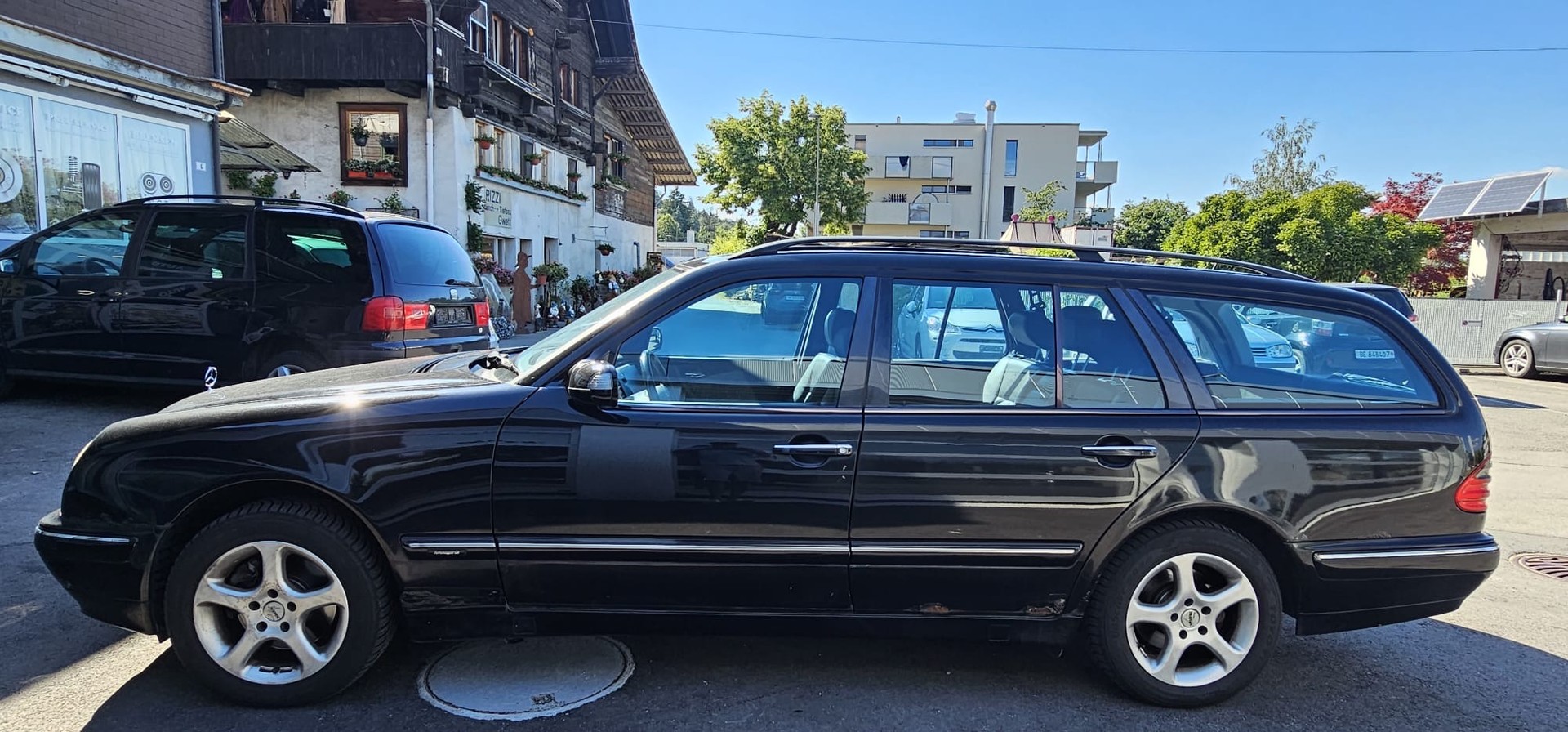 MERCEDES-BENZ E 280 Elégance 4-Matic Automatic-image-4