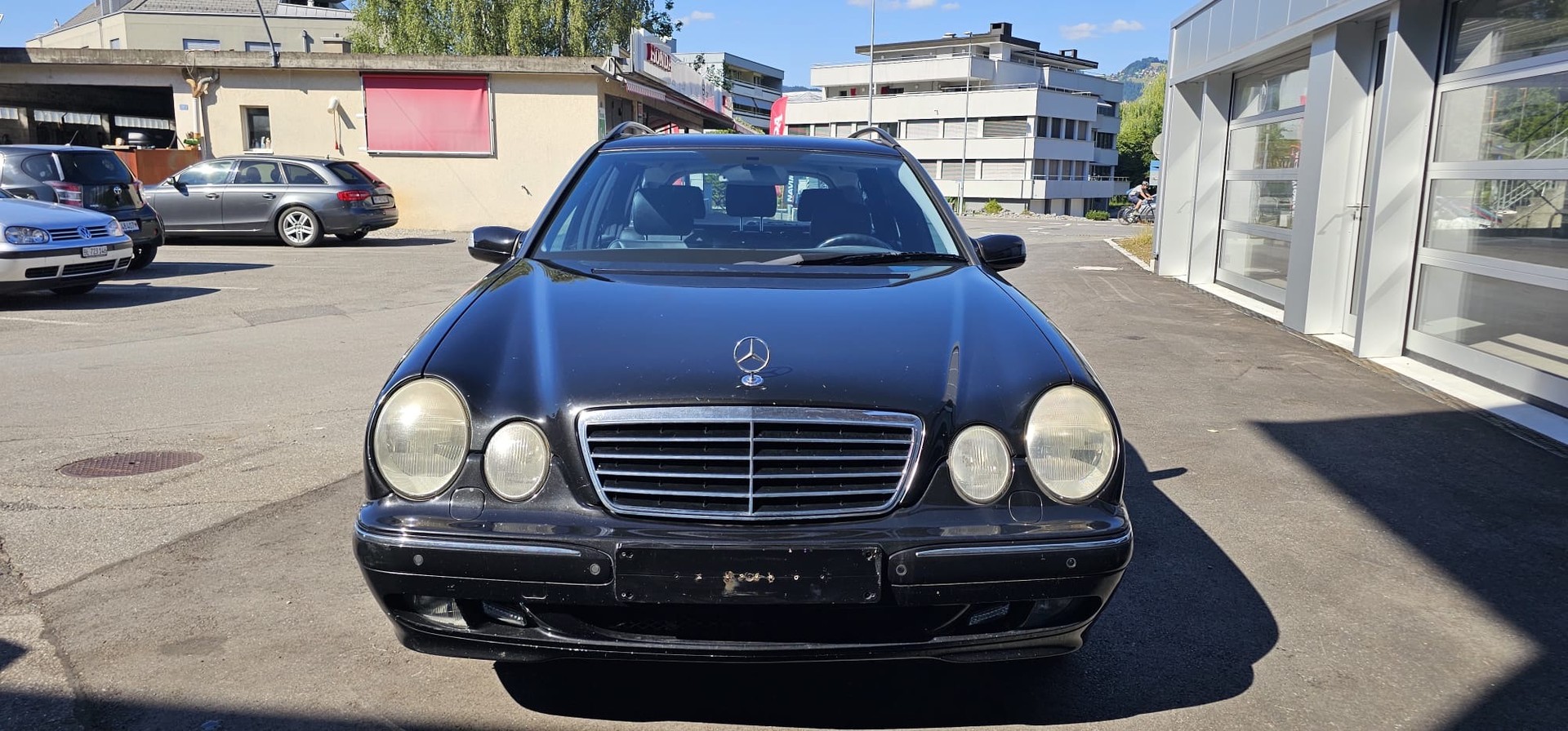 MERCEDES-BENZ E 280 Elégance 4-Matic Automatic-image-0