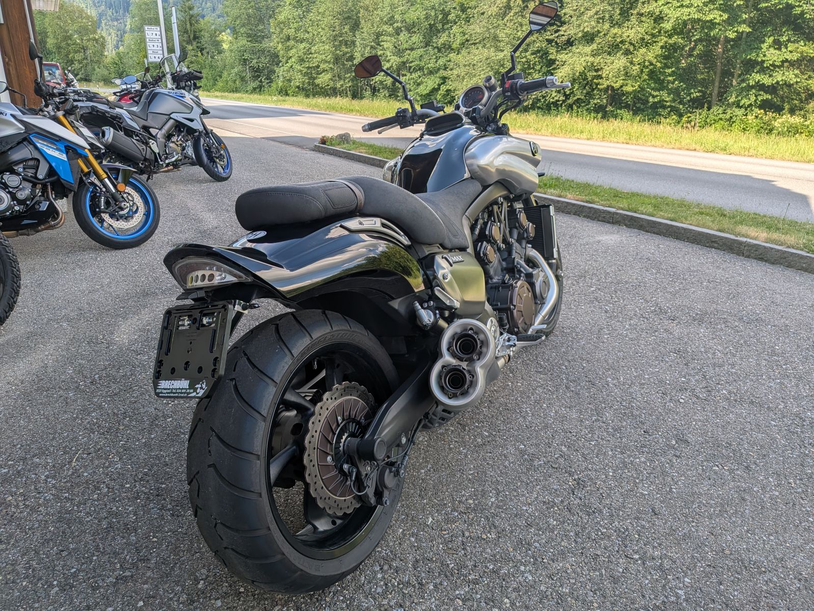 YAMAHA V-MAX-image-5