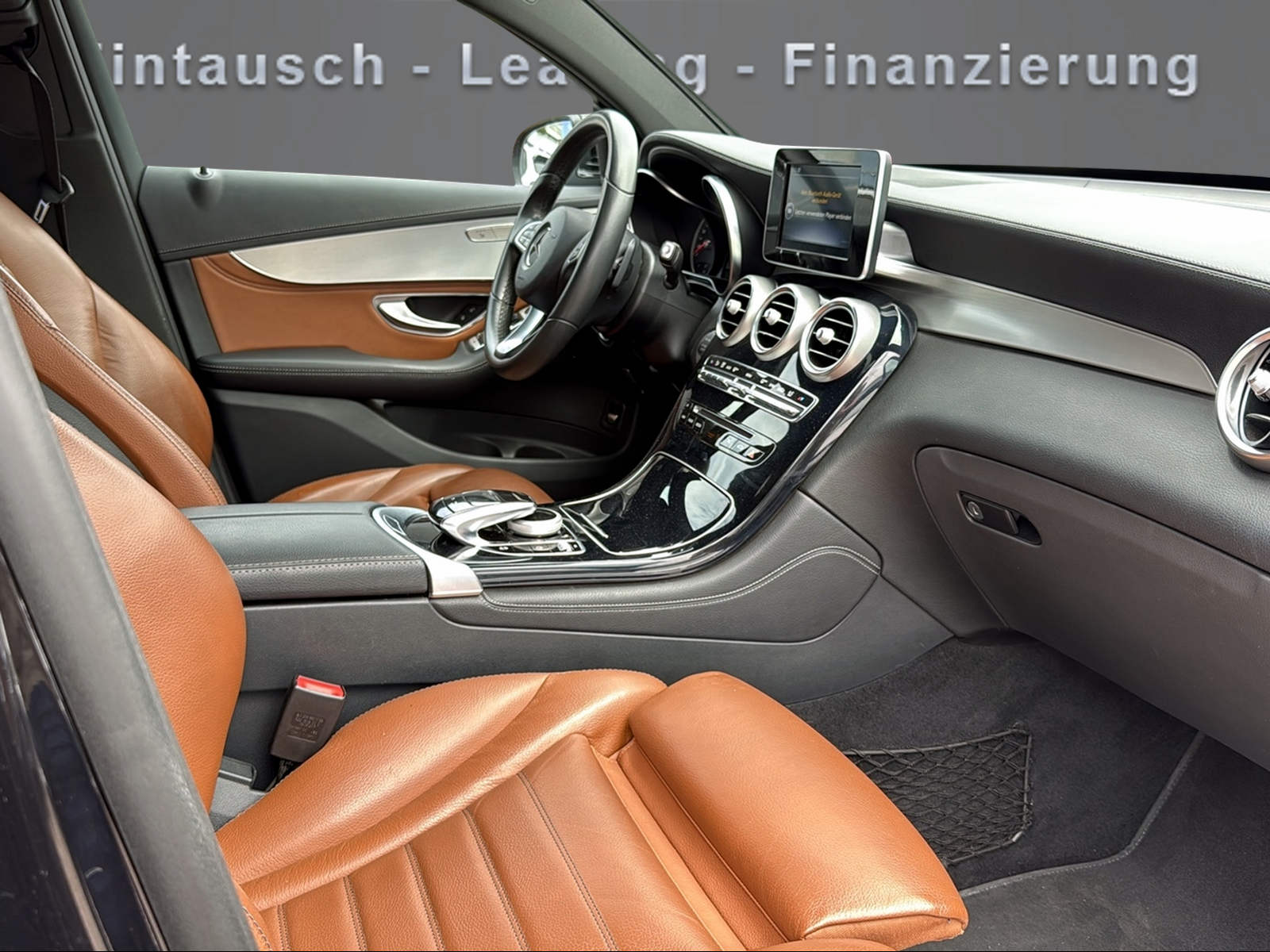MERCEDES-BENZ GLC Coupé 250 AMG Line 4Matic 9G-Tronic-image-10