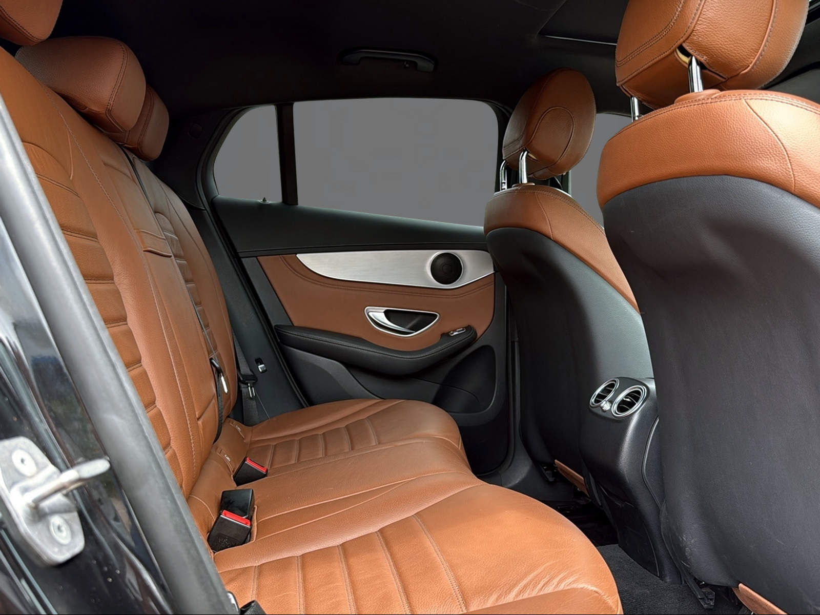 MERCEDES-BENZ GLC Coupé 250 AMG Line 4Matic 9G-Tronic-image-12