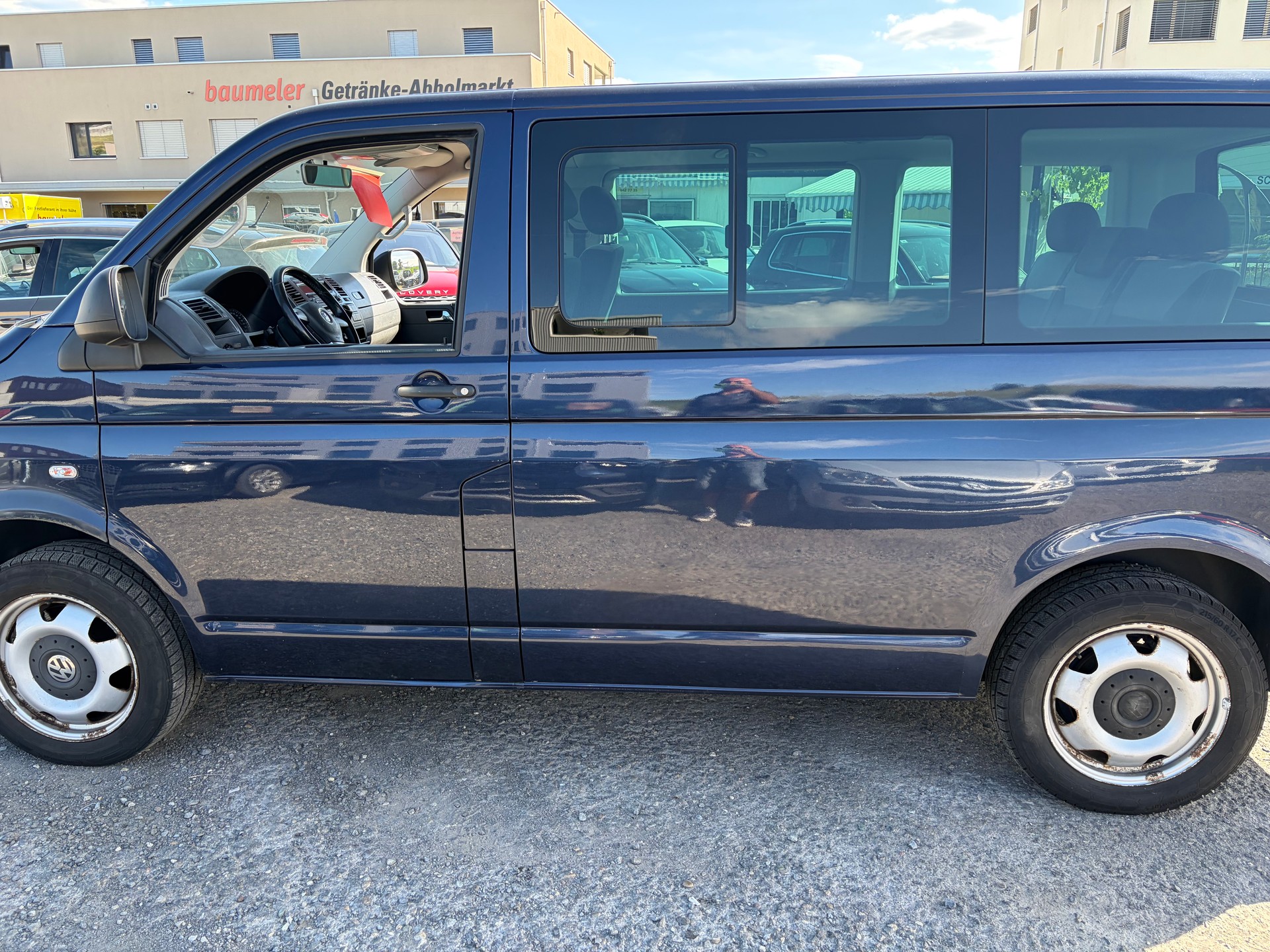 VW T5 Multivan 2.0 TDI CR Startline 4Motion-image-5