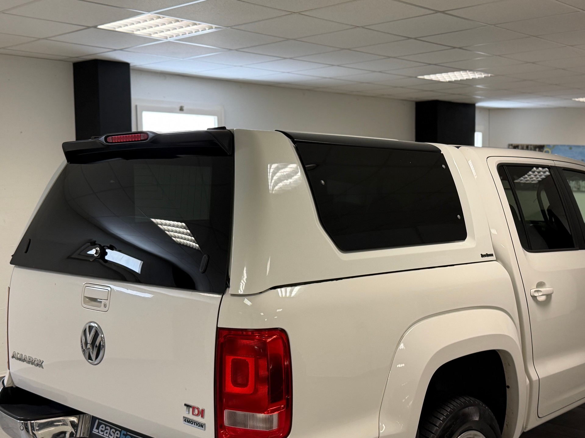 VW Amarok 2.0 BiTDI Highline 4Motion permanent A-image-19