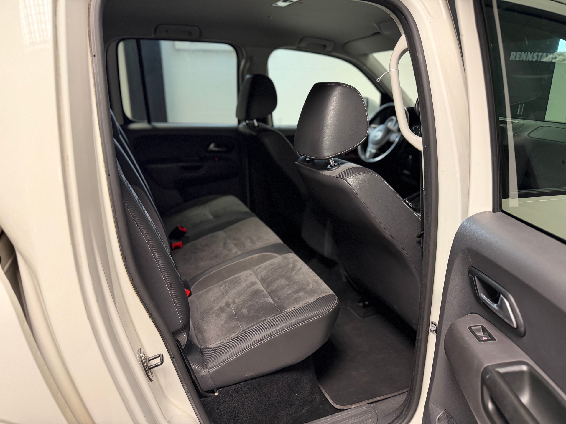 VW Amarok 2.0 BiTDI Highline 4Motion permanent A-image-23