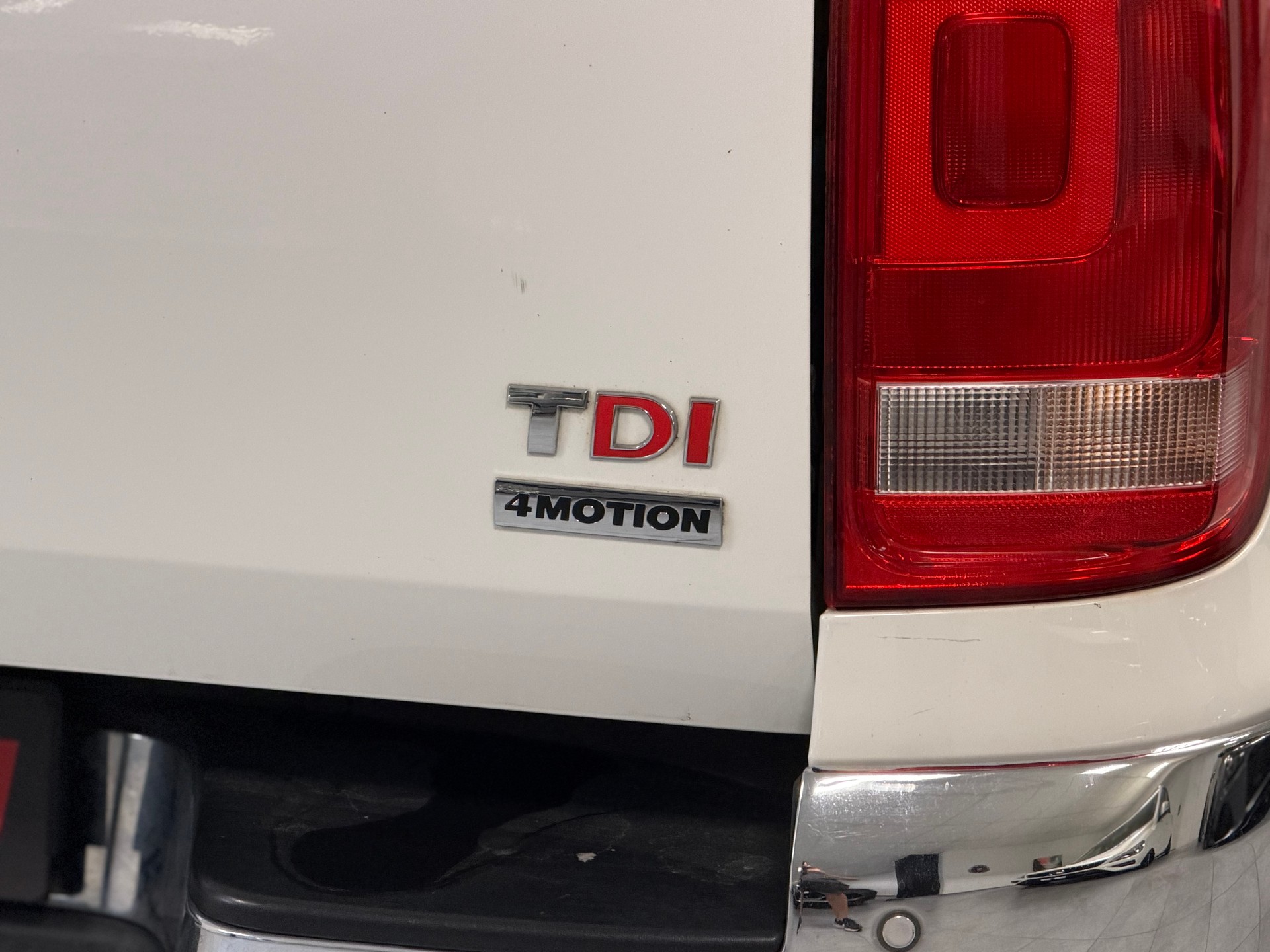 VW Amarok 2.0 BiTDI Highline 4Motion permanent A-image-10