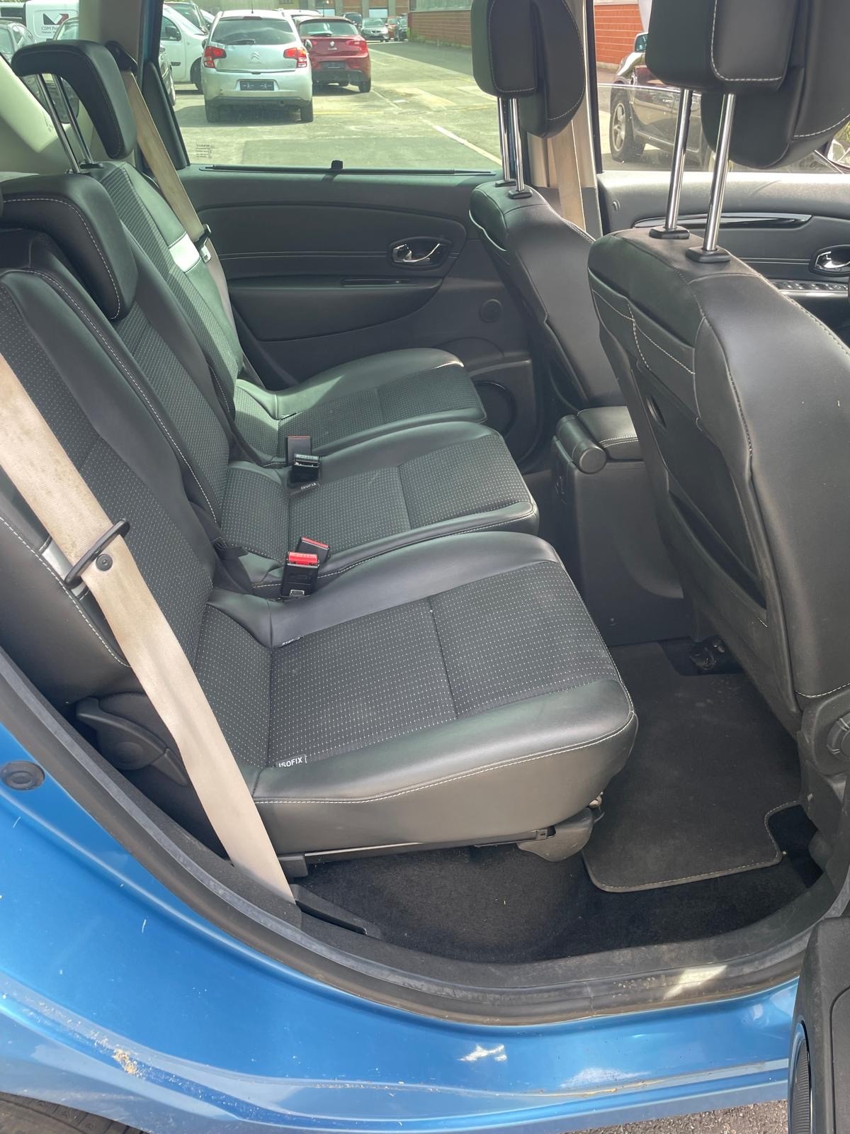 RENAULT Scénic 2.0 16V Dynamique X-Tronic CVT-image-7