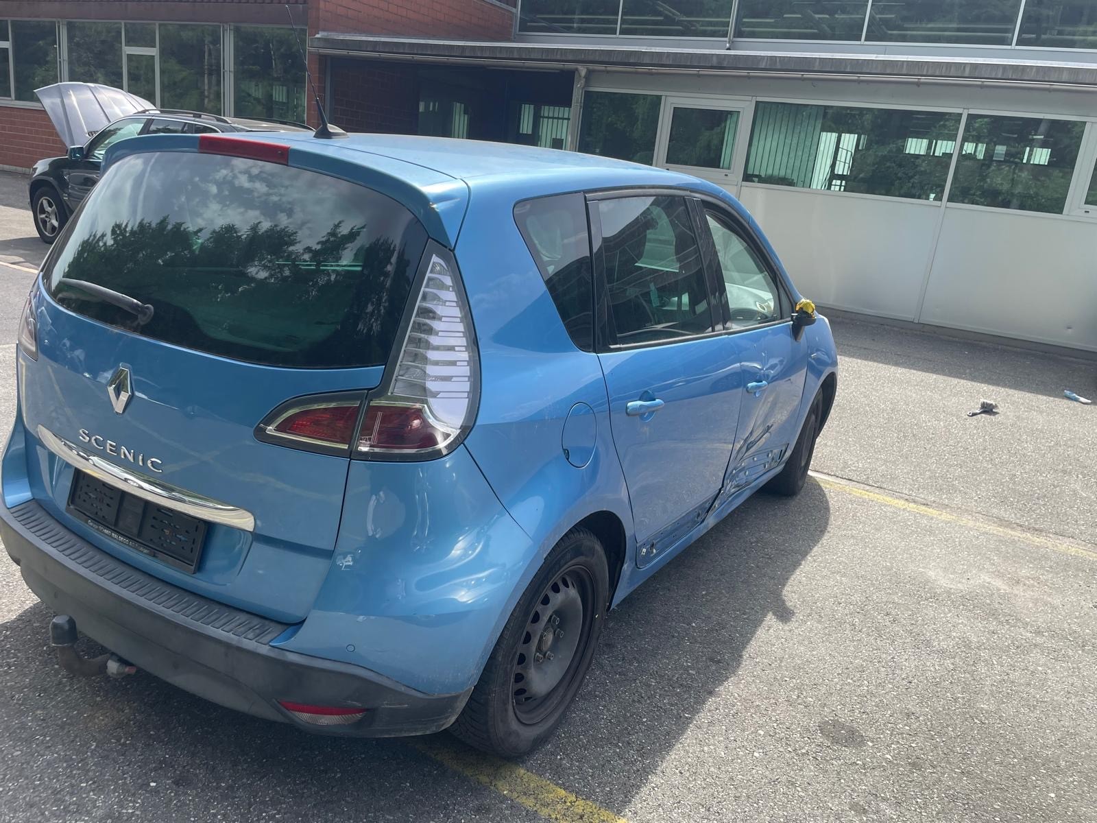 RENAULT Scénic 2.0 16V Dynamique X-Tronic CVT-image-3