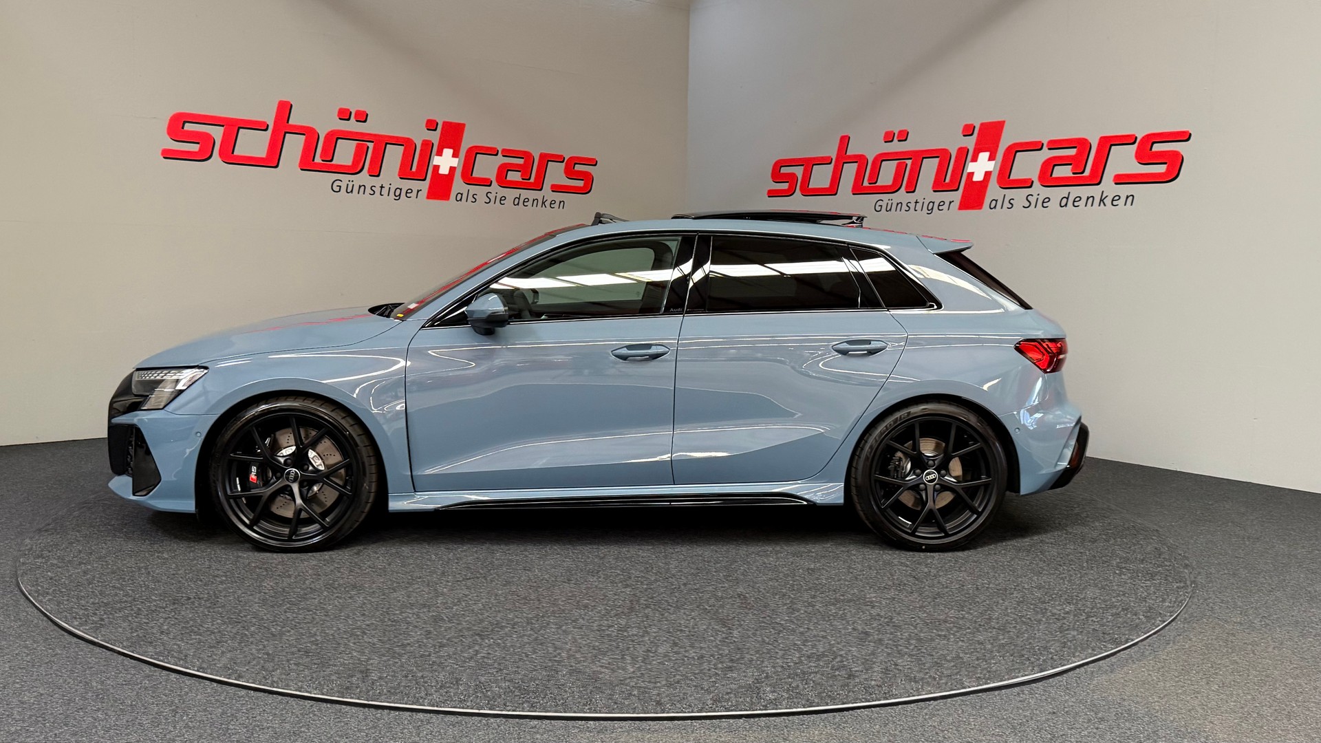 AUDI RS3 Sportback 2.5 TSI quattro S-tronic-image-2