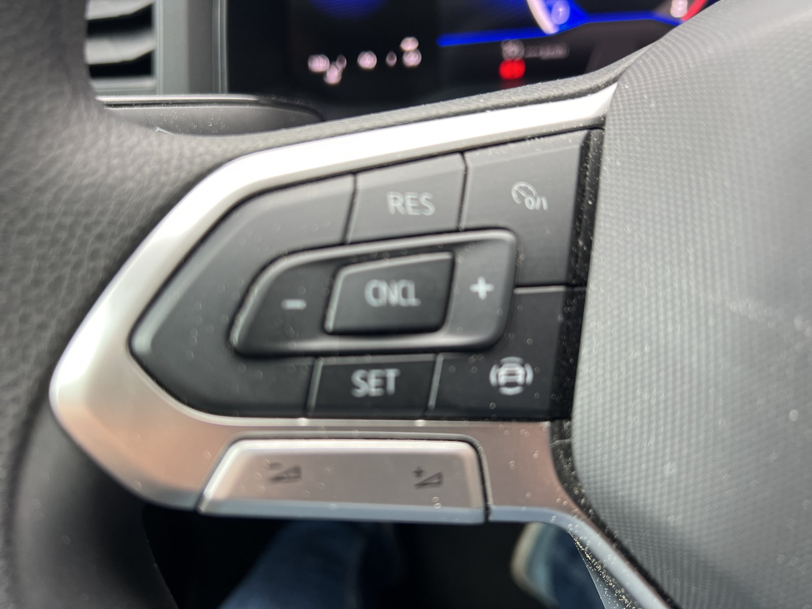 VW Polo 1.0 TSI Basis-image-13
