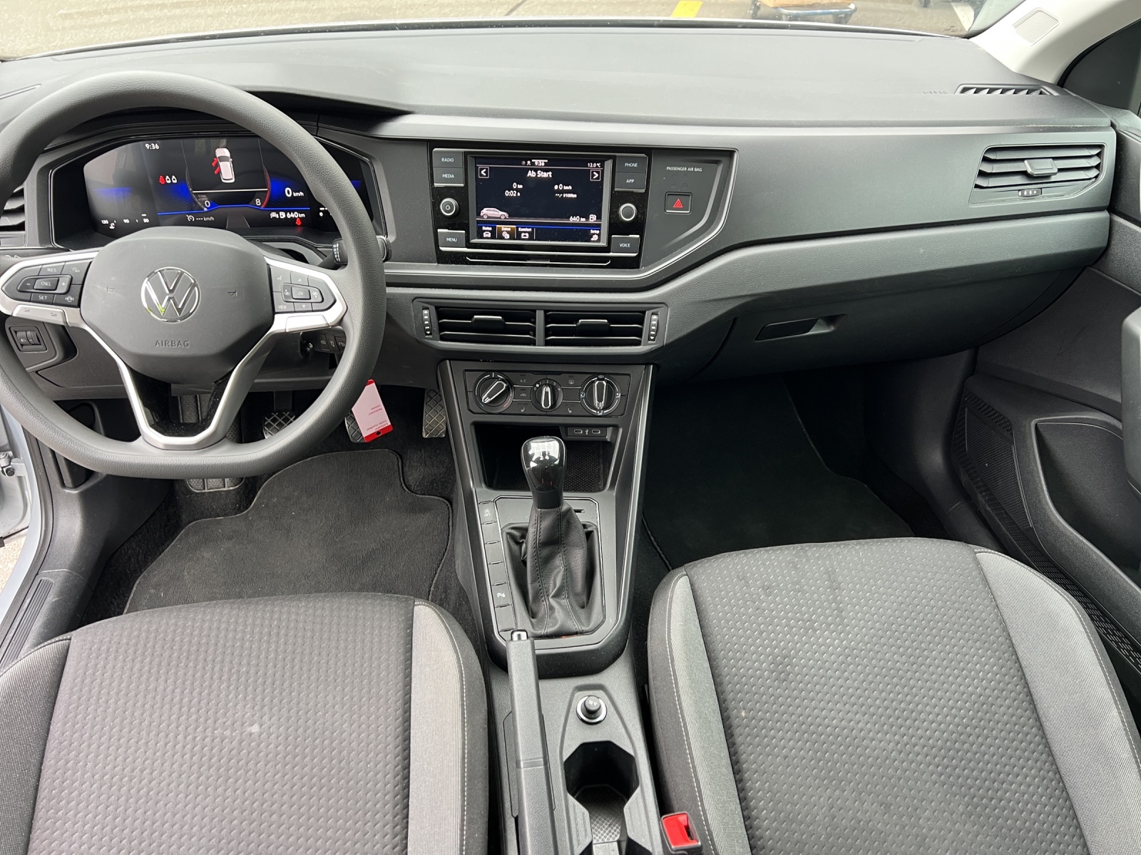 VW Polo 1.0 TSI Basis-image-7