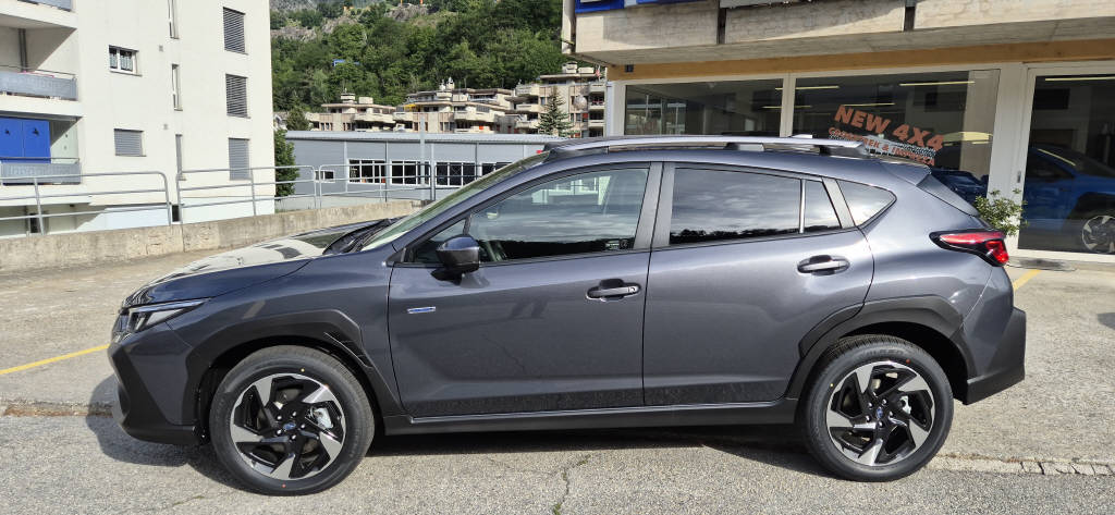 SUBARU Crosstrek 2.0i e-Boxer Swiss Plus-image-1