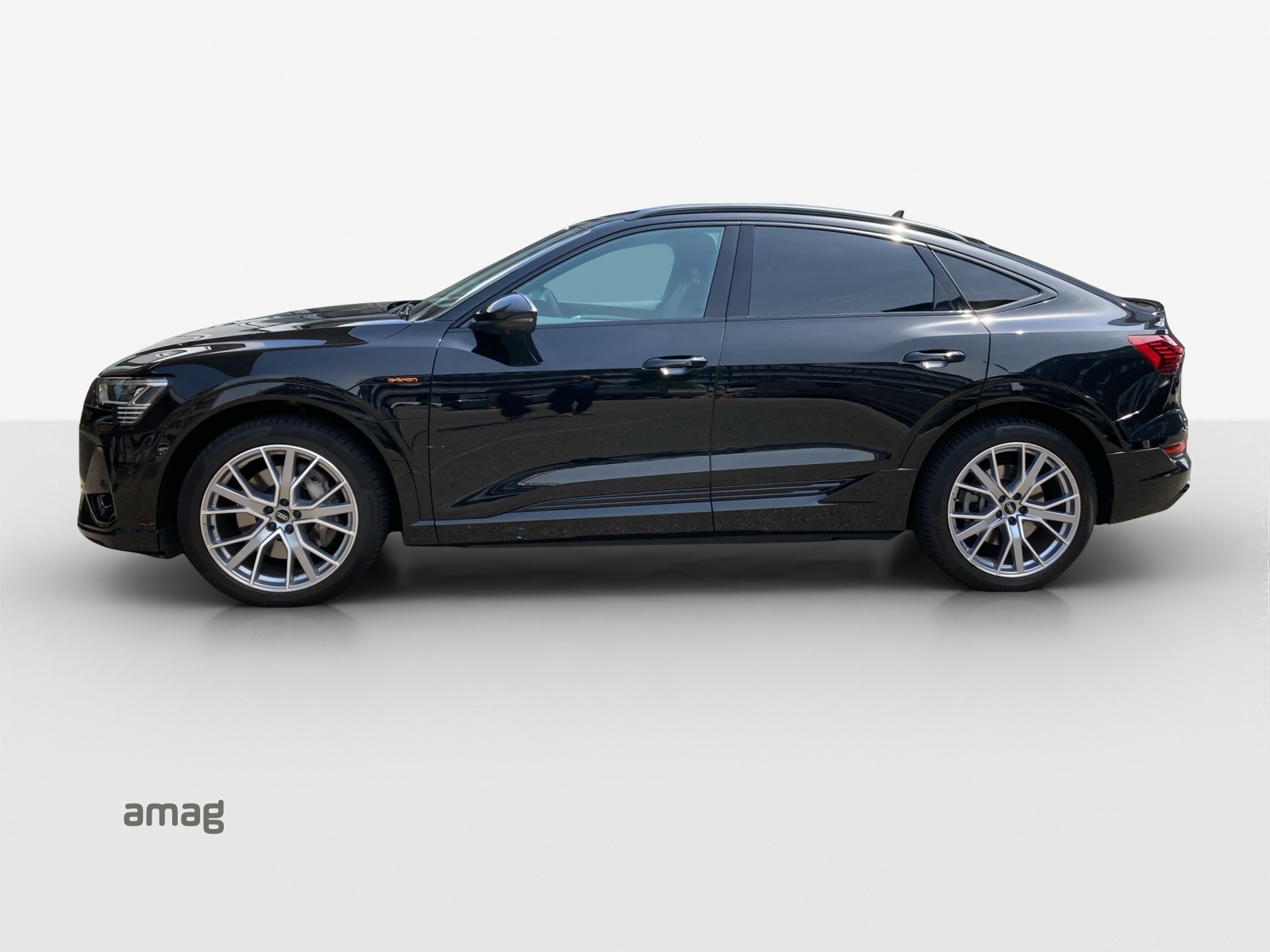 AUDI e-tron 55 Sportback S Line Black Edition quattro-image-1