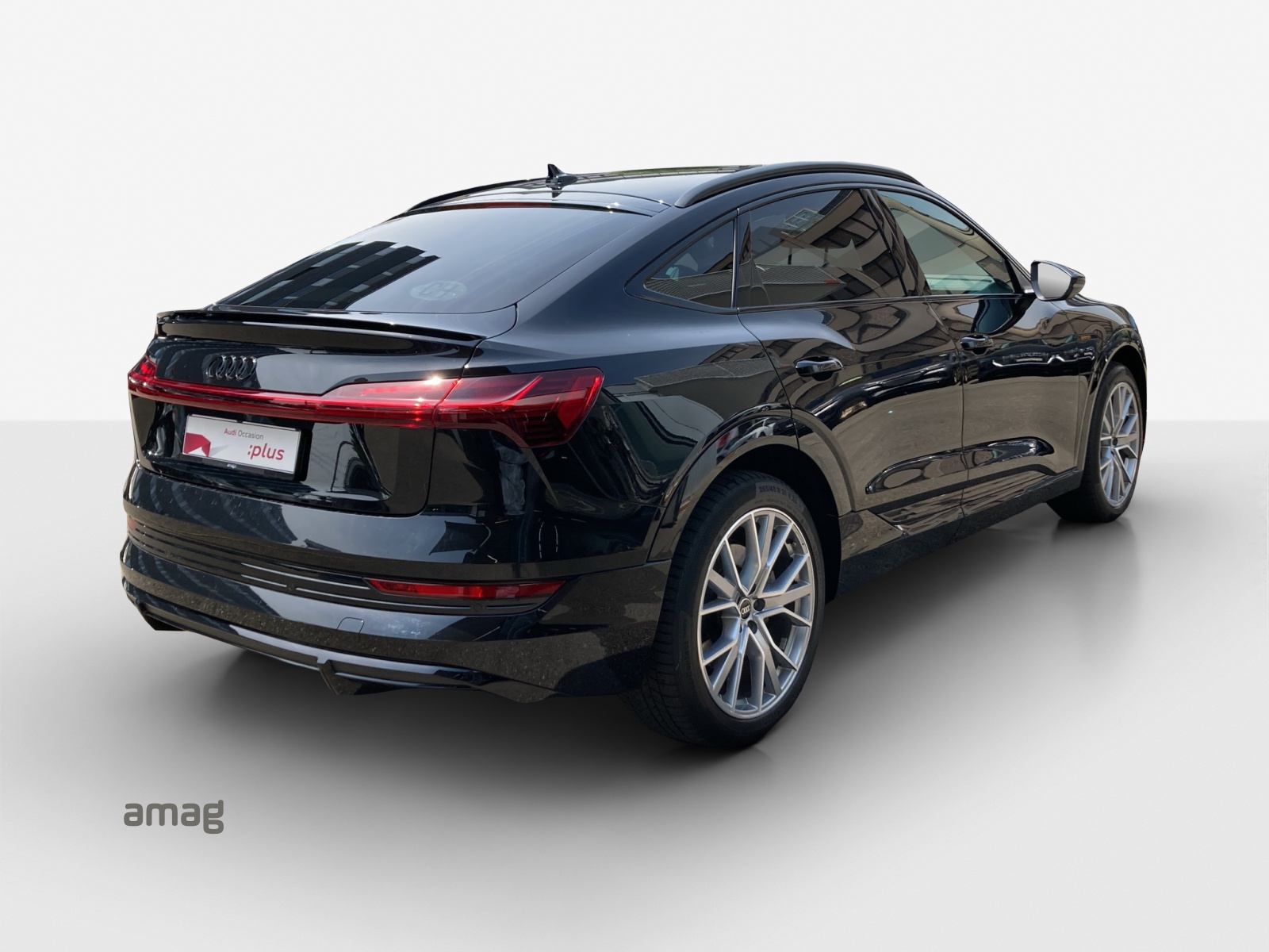 AUDI e-tron 55 Sportback S Line Black Edition quattro-image-5
