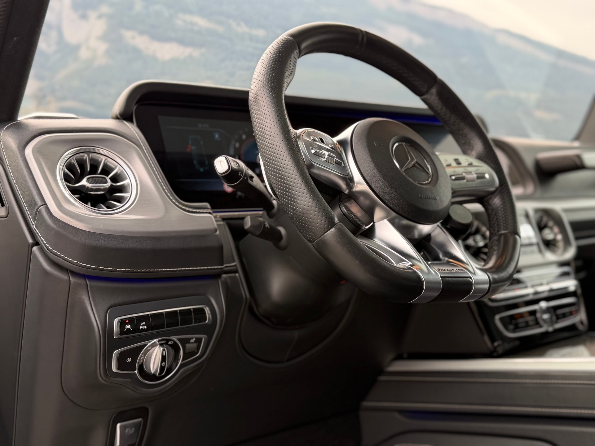 MERCEDES-BENZ G 63 AMG Speedshift Plus G-Tronic G-MANUFAKTUR-image-31