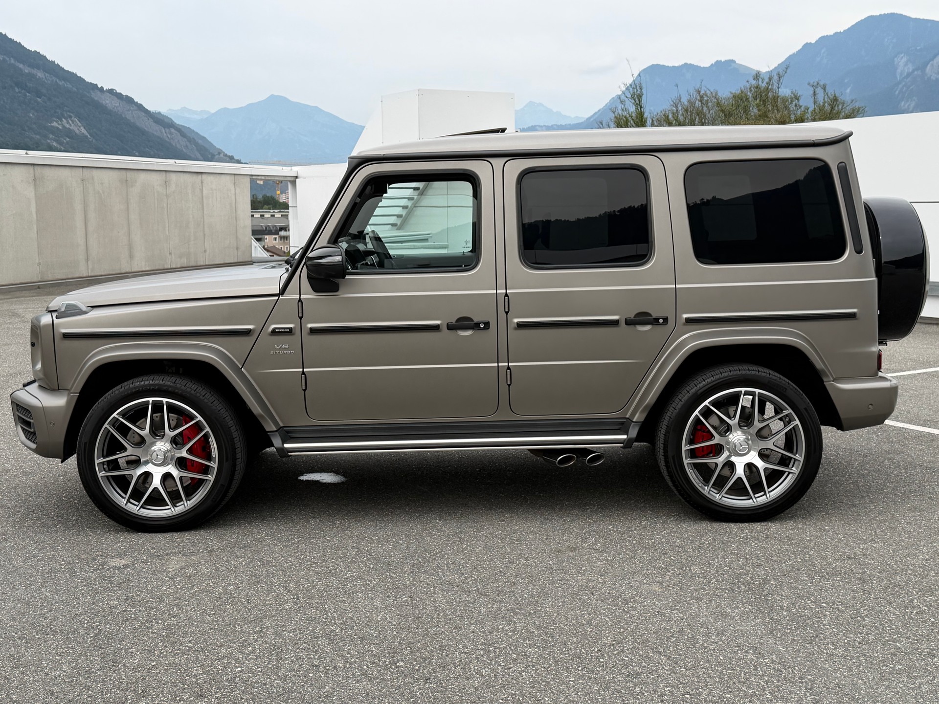 MERCEDES-BENZ G 63 AMG Speedshift Plus G-Tronic G-MANUFAKTUR-image-2