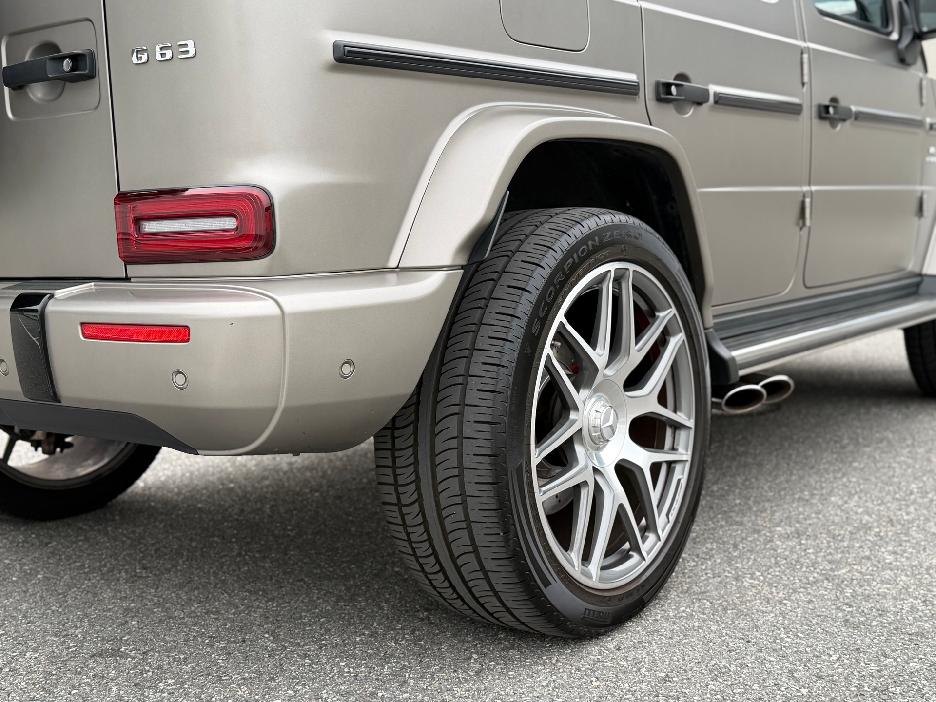 MERCEDES-BENZ G 63 AMG Speedshift Plus G-Tronic G-MANUFAKTUR-image-14