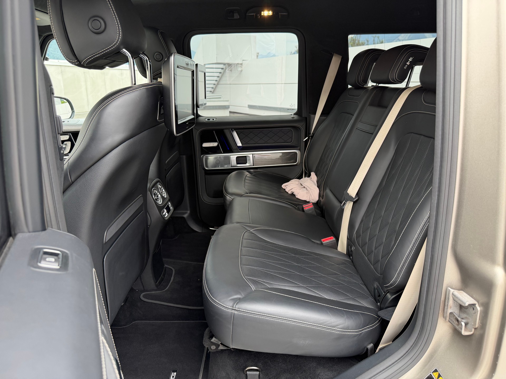 MERCEDES-BENZ G 63 AMG Speedshift Plus G-Tronic G-MANUFAKTUR-image-17