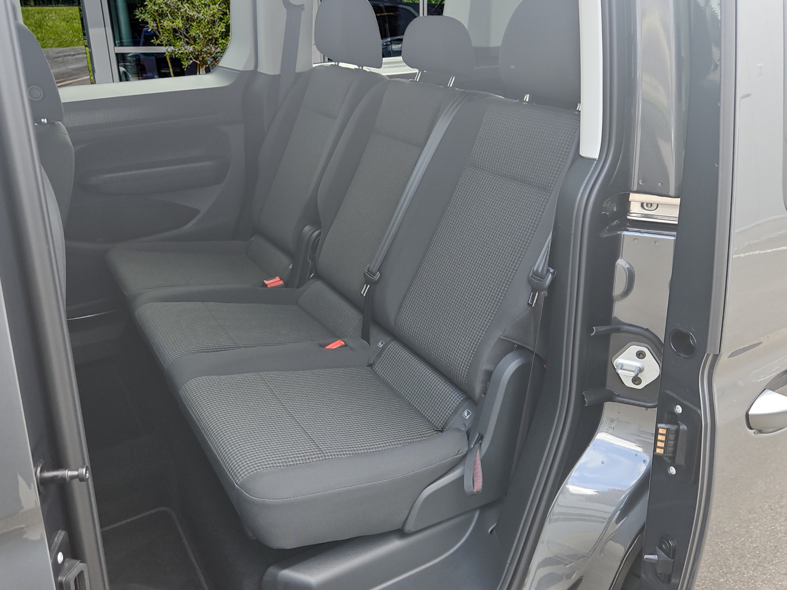 VW Caddy 1.5 TSI Plug in Hybrid Liberty DSG-image-22
