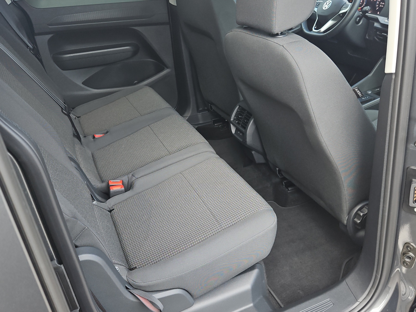 VW Caddy 1.5 TSI Plug in Hybrid Liberty DSG-image-21