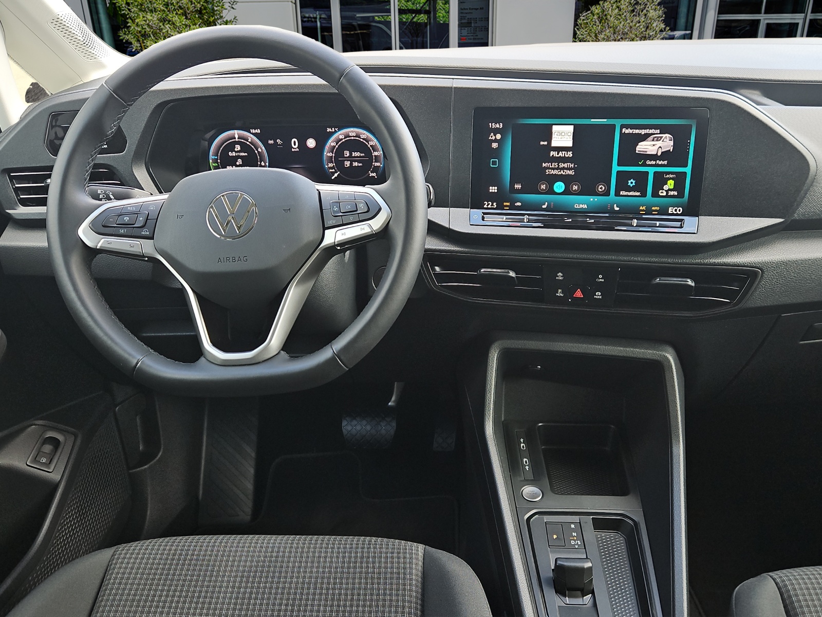 VW Caddy 1.5 TSI Plug in Hybrid Liberty DSG-image-14