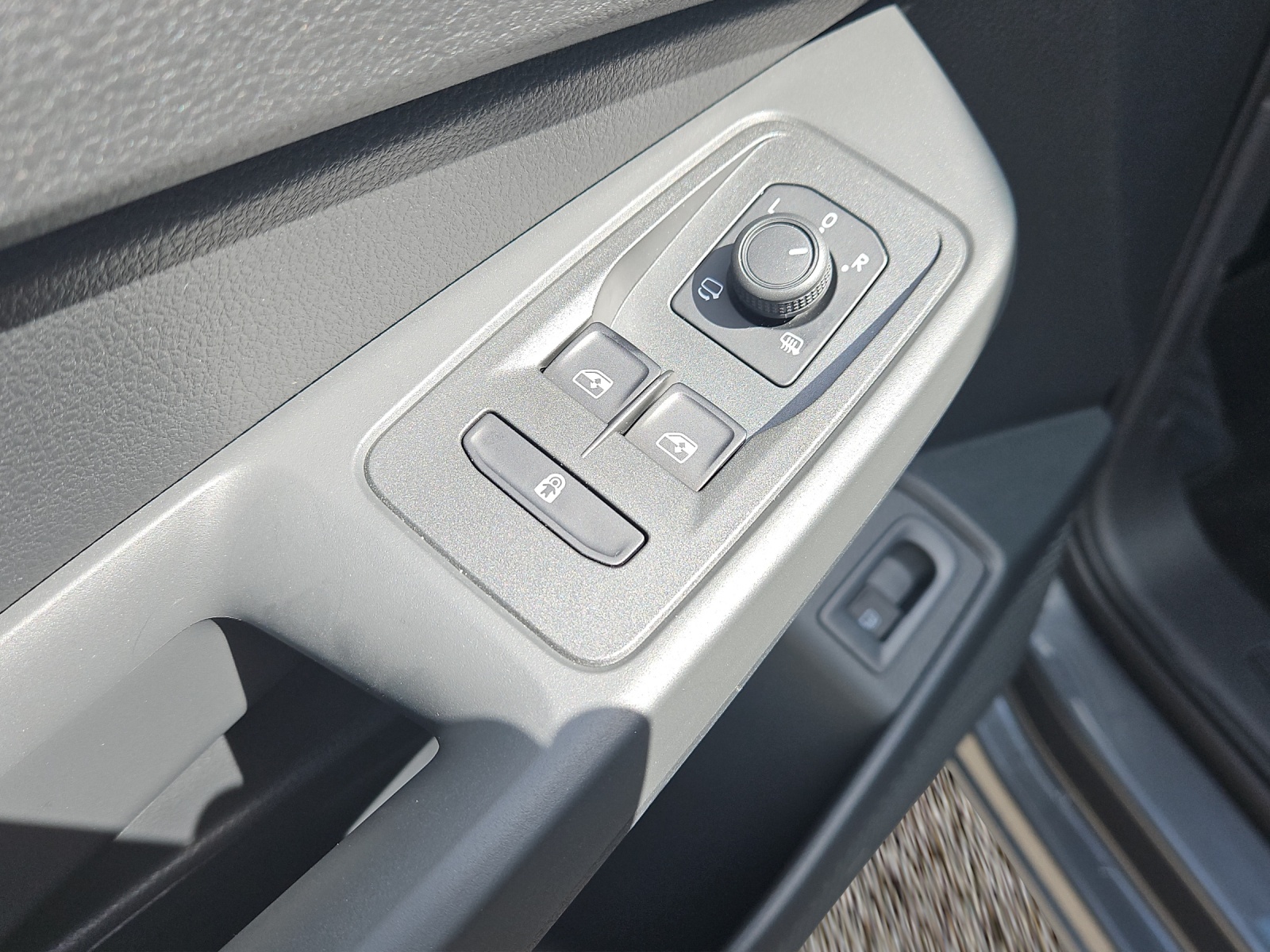 VW Caddy 1.5 TSI Plug in Hybrid Liberty DSG-image-11
