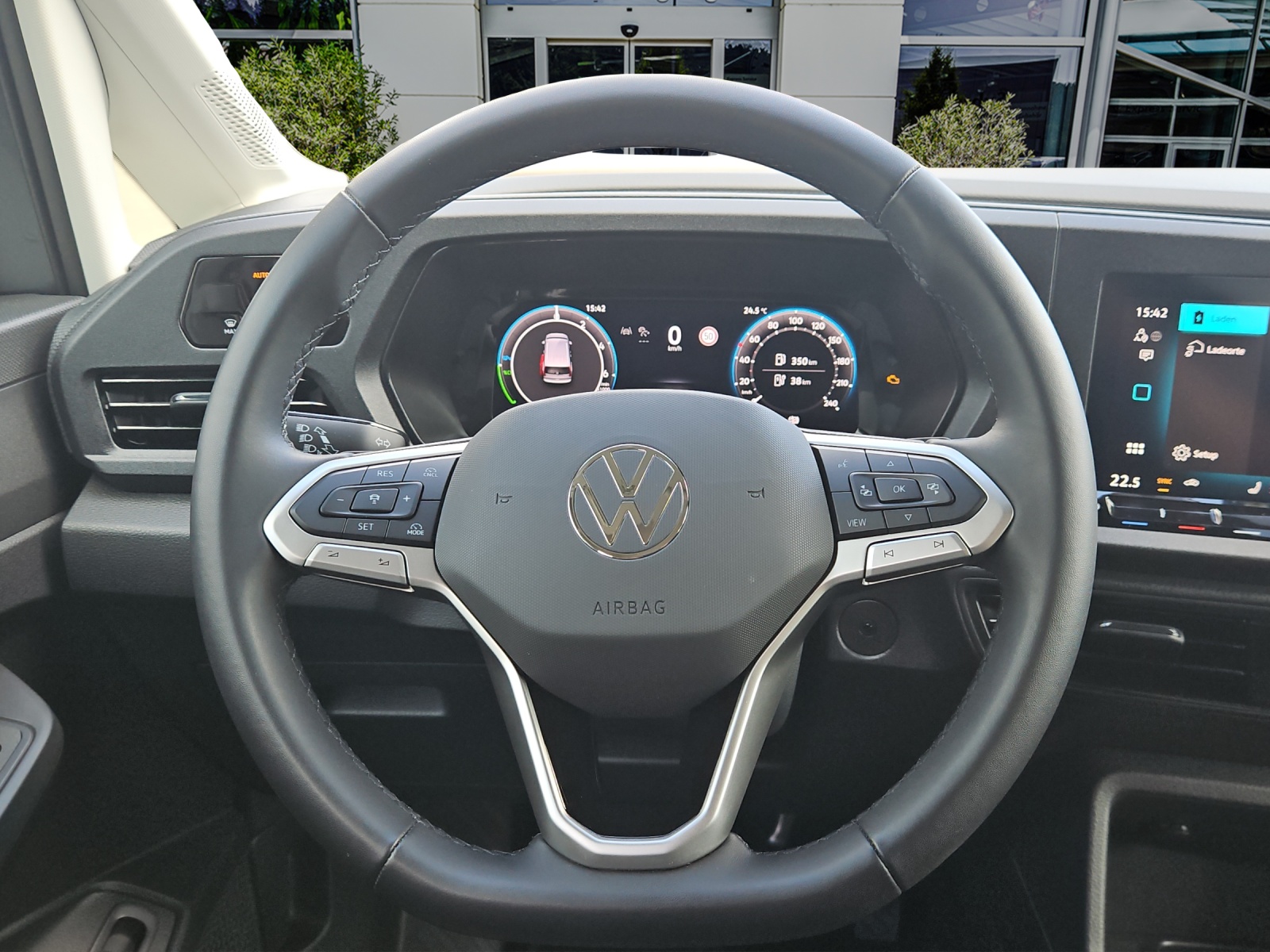 VW Caddy 1.5 TSI Plug in Hybrid Liberty DSG-image-12