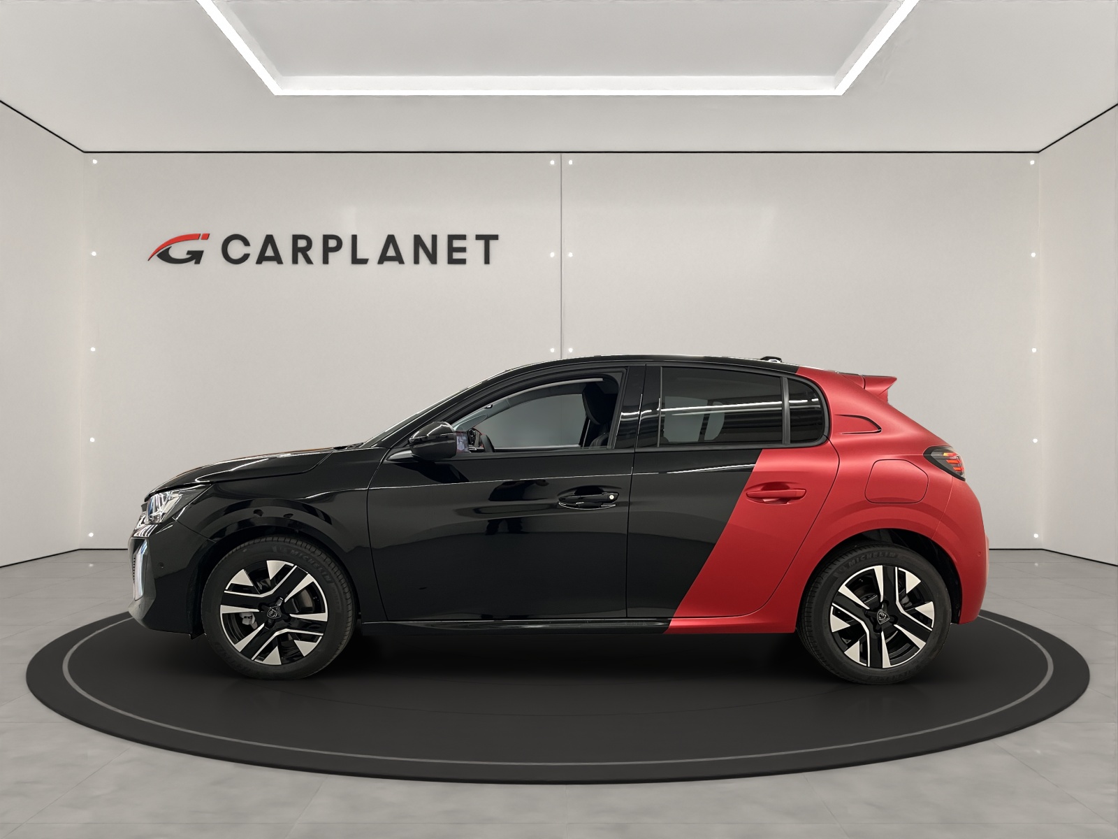PEUGEOT 208 1.2 Hybrid Allure Premium-image-1