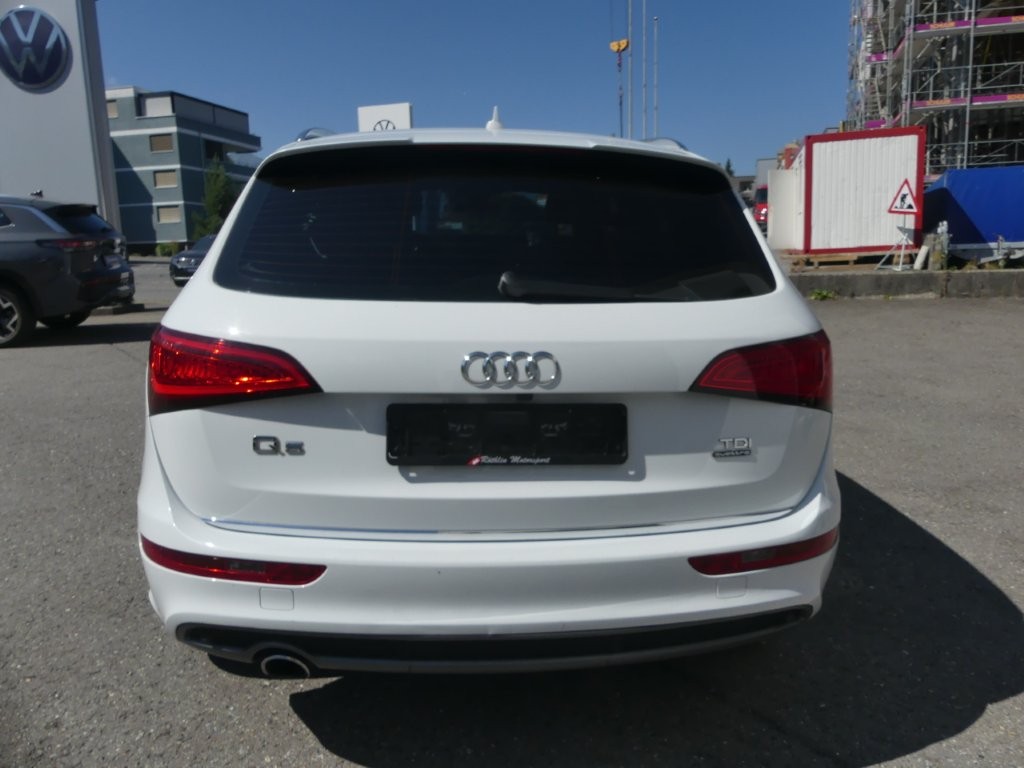 AUDI Q5 2.0 TDI quattro S-tronic-image-2