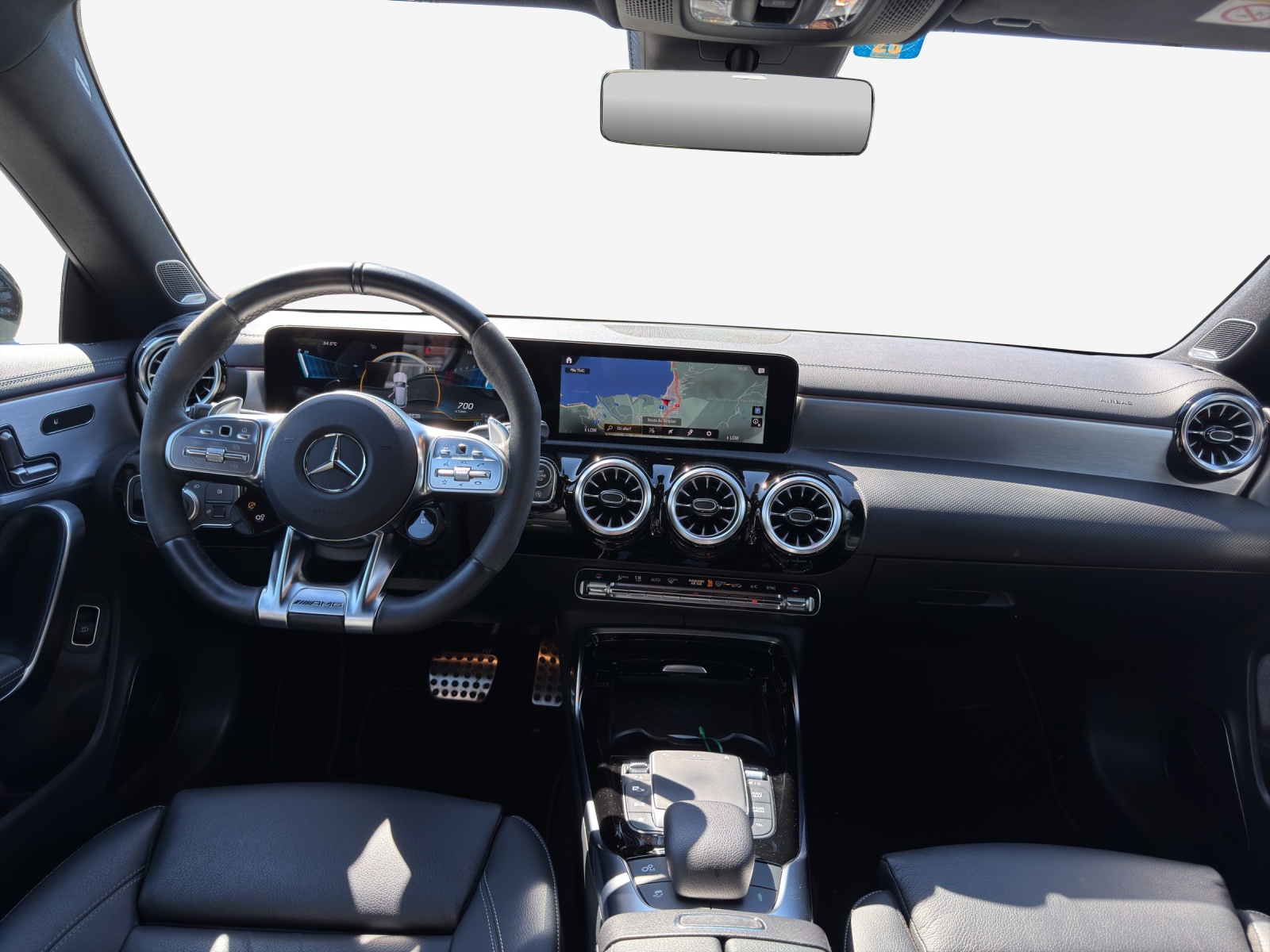 MERCEDES-BENZ CLA Shooting Brake 35 AMG 4Matic 7G-DCT-image-8