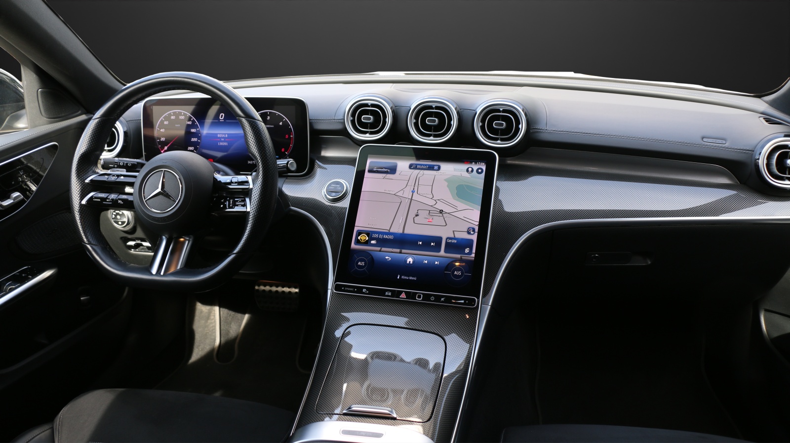 MERCEDES-BENZ C 220 d T AMG Line-image-5