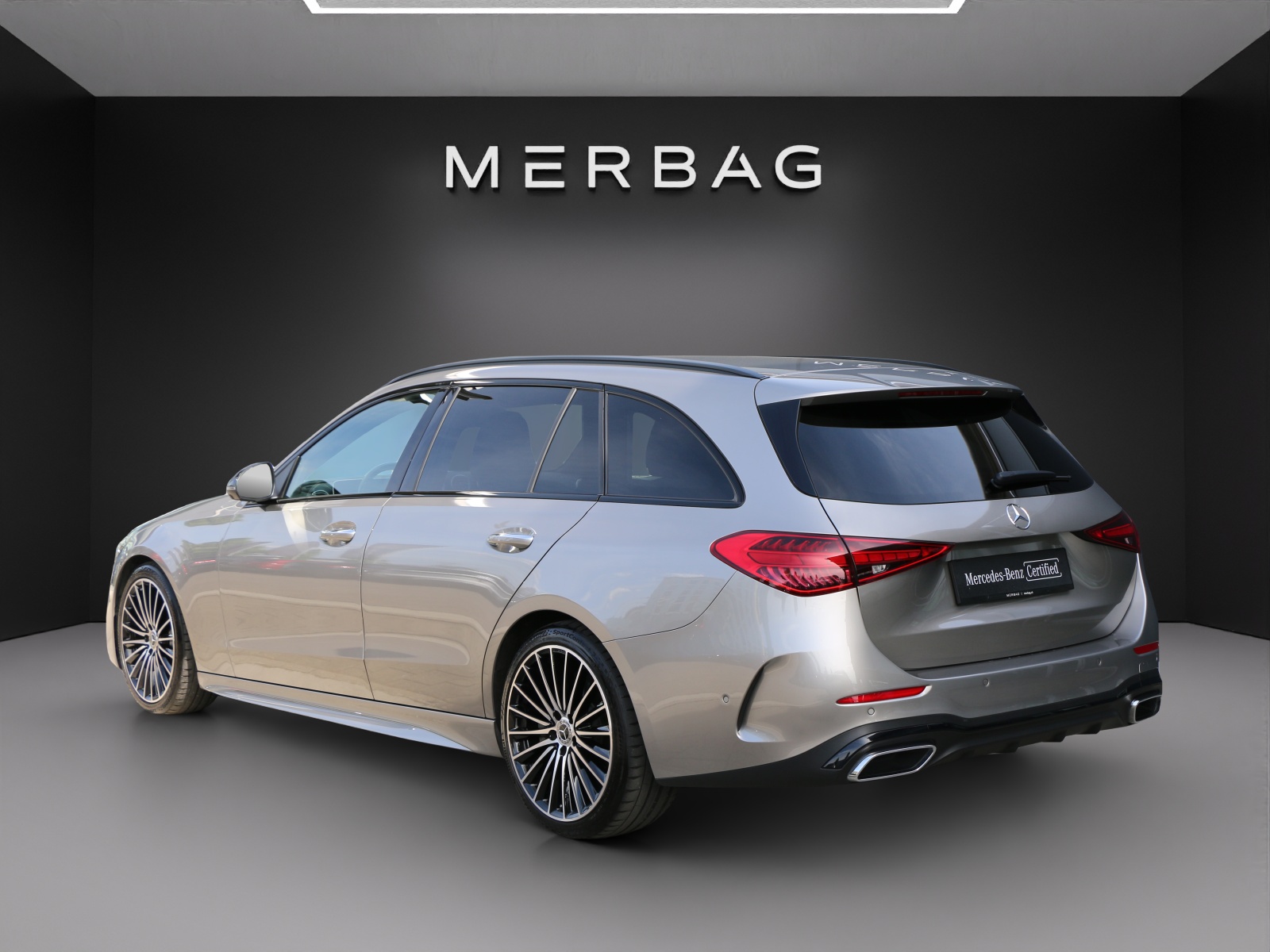MERCEDES-BENZ C 220 d T AMG Line-image-2