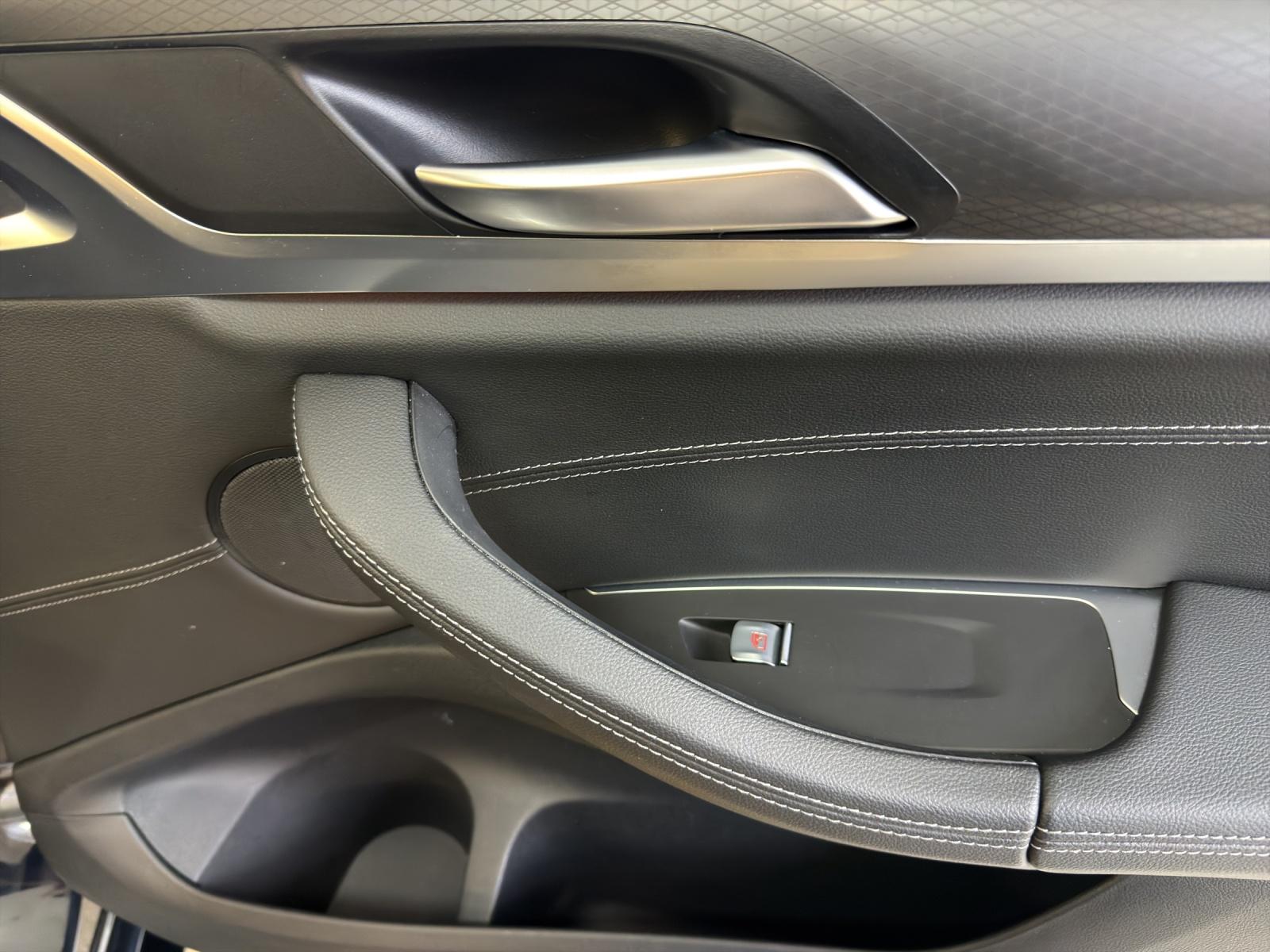 BMW X3 M40i-image-15