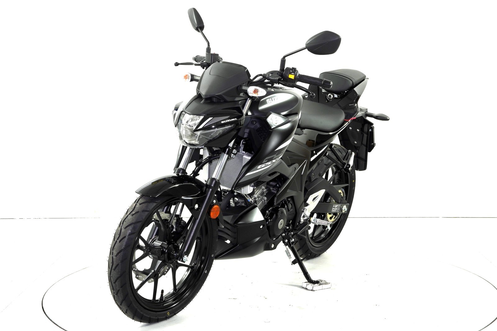SUZUKI GSX-S 125-showroom-element-2