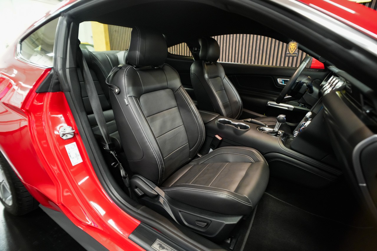 FORD Mustang Fastback 5.0 V8 GT Automat-image-14