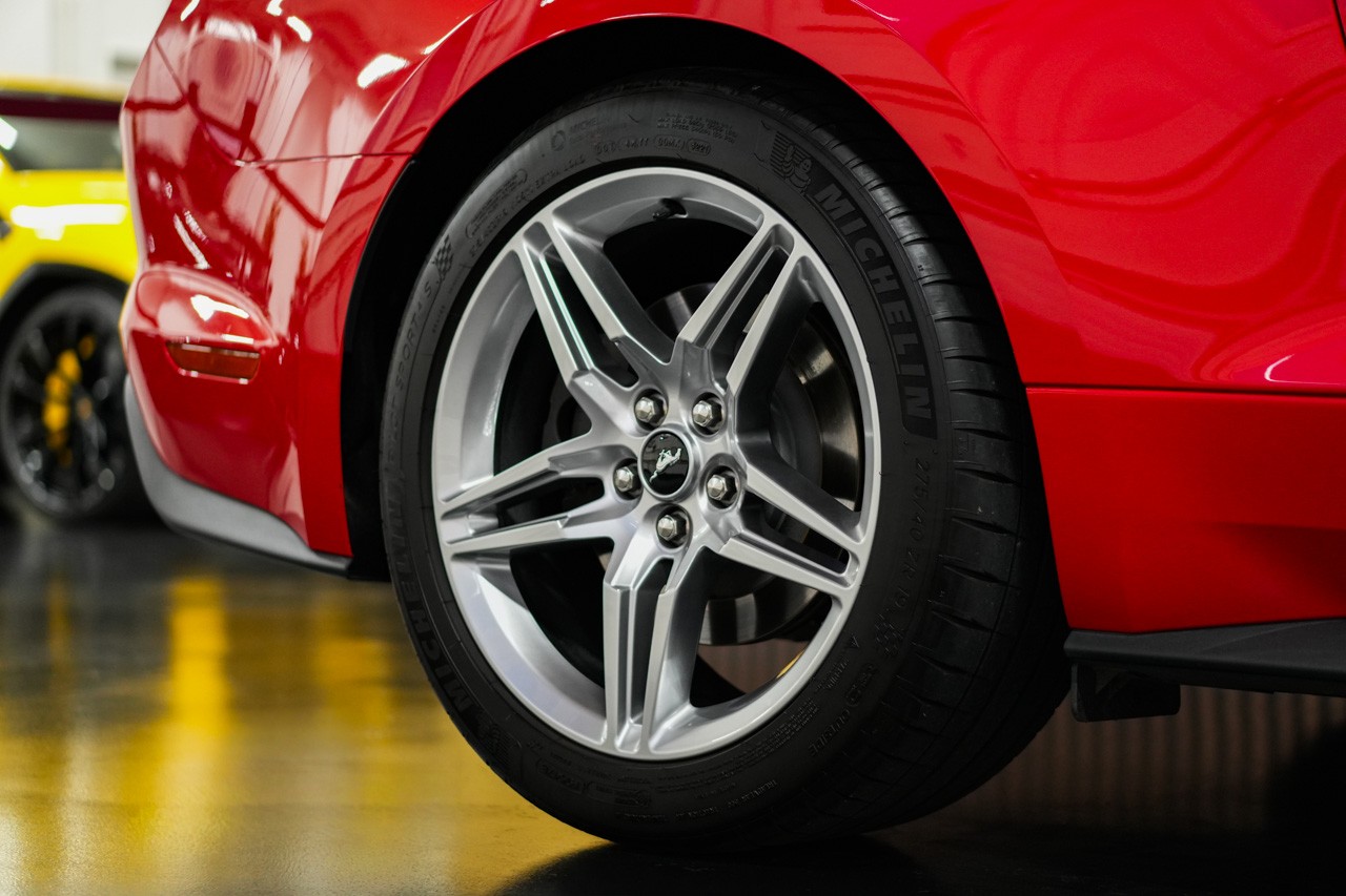FORD Mustang Fastback 5.0 V8 GT Automat-image-8