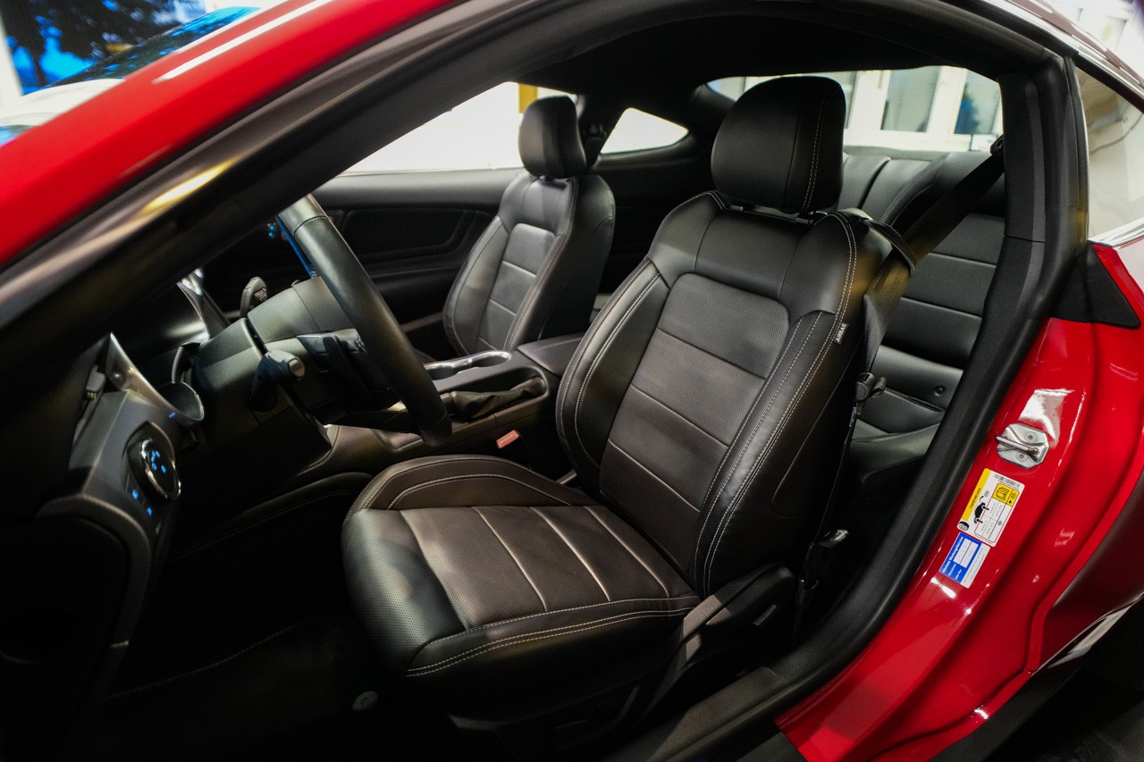 FORD Mustang Fastback 5.0 V8 GT Automat-image-11