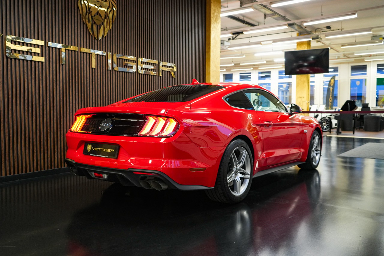 FORD Mustang Fastback 5.0 V8 GT Automat-image-5