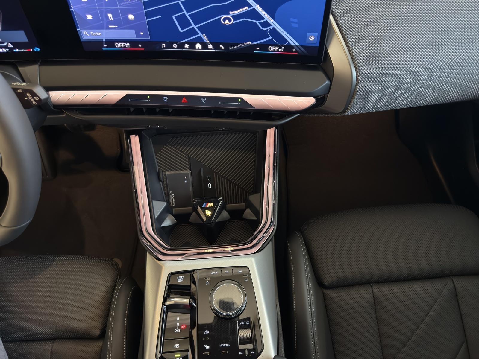 BMW X3 M50i-image-14