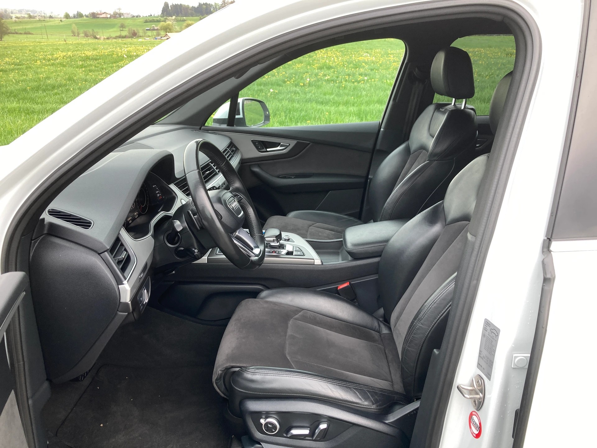 AUDI Q7 3.0 TDI ultra quattro tiptronic 7 Sitzer-image-9