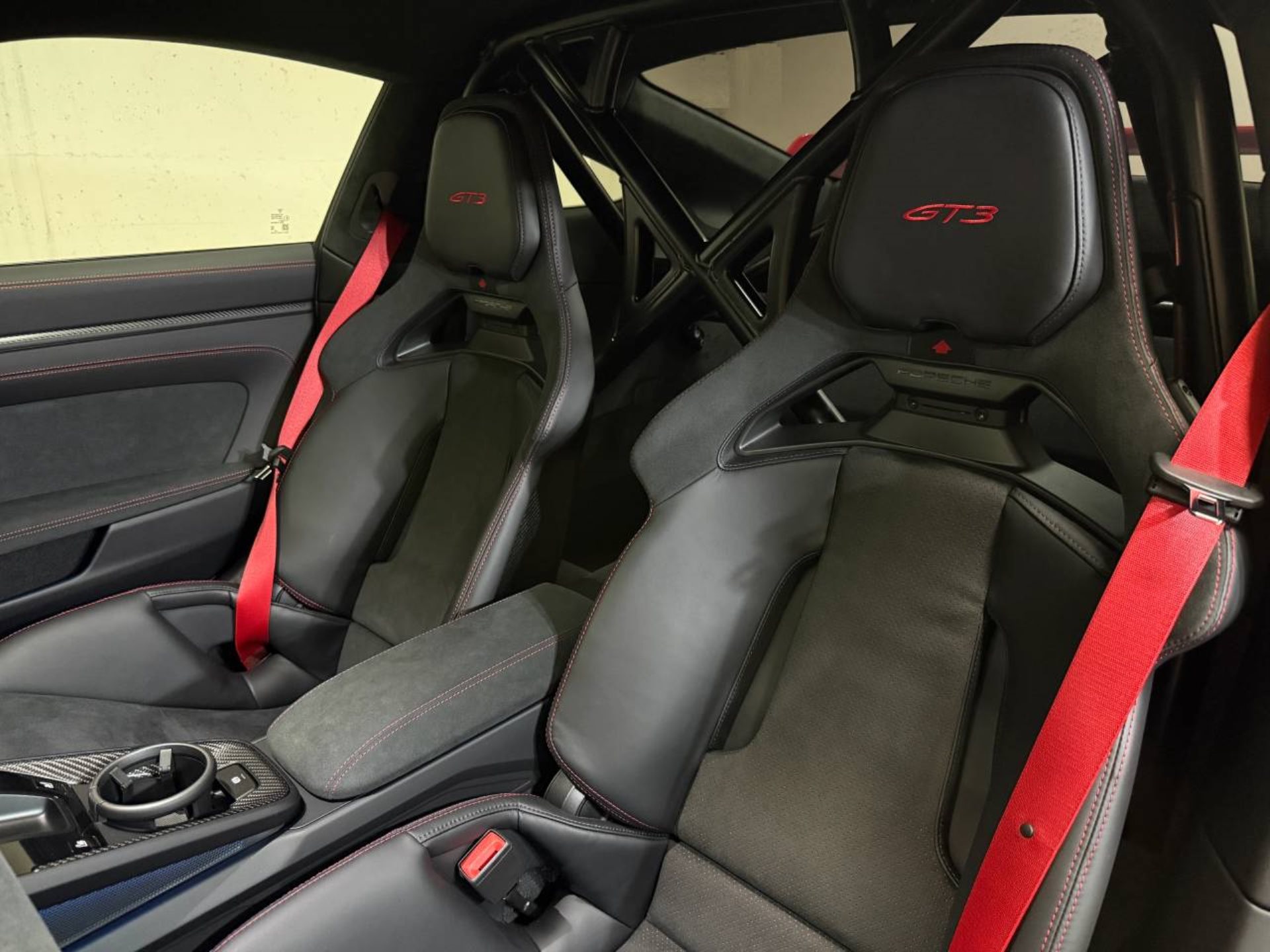 PORSCHE 911 GT3-image-4