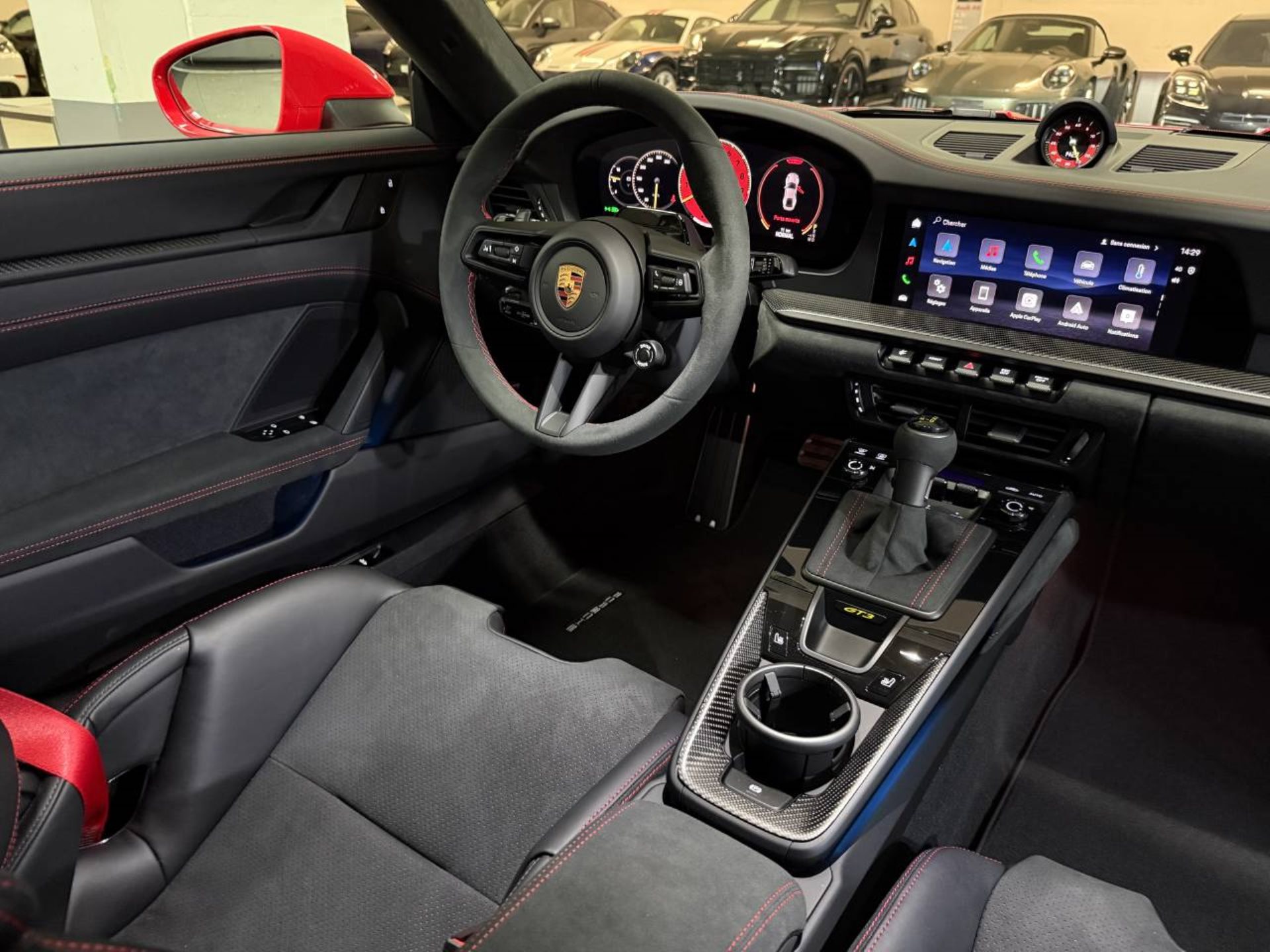 PORSCHE 911 GT3-image-13